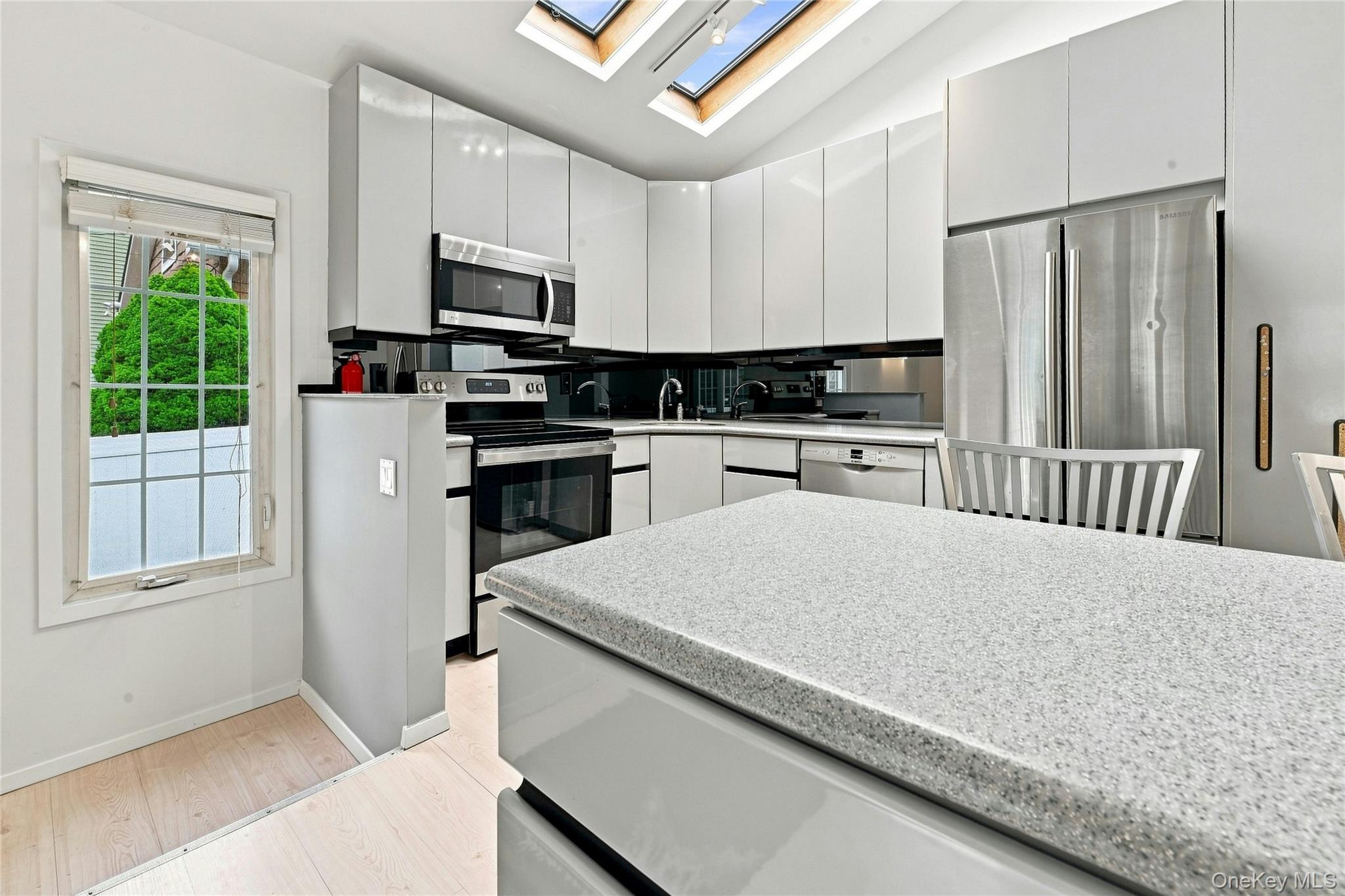 128 Walnut Road Property Photo 6