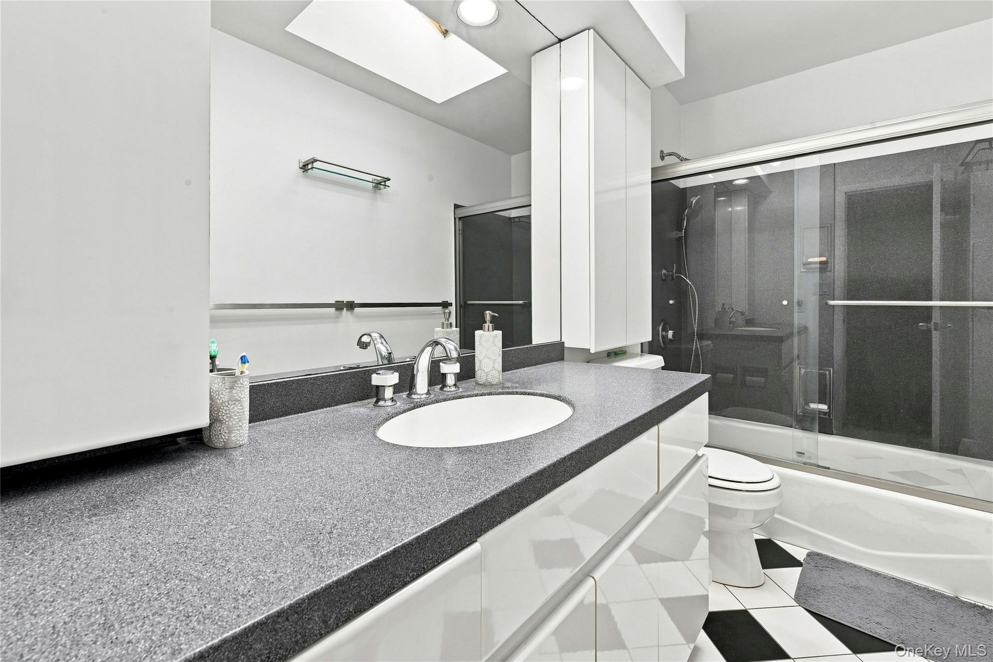 128 Walnut Road Property Photo 12