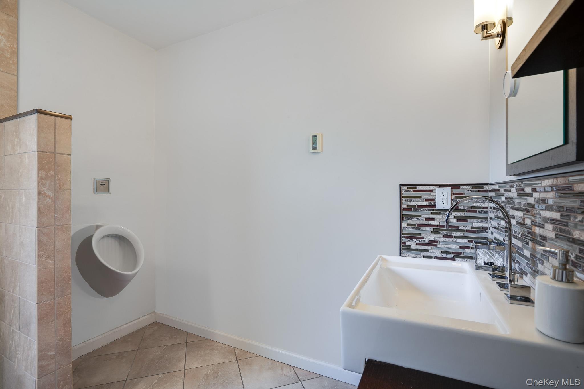 27 Frieda Lane Property Photo 16