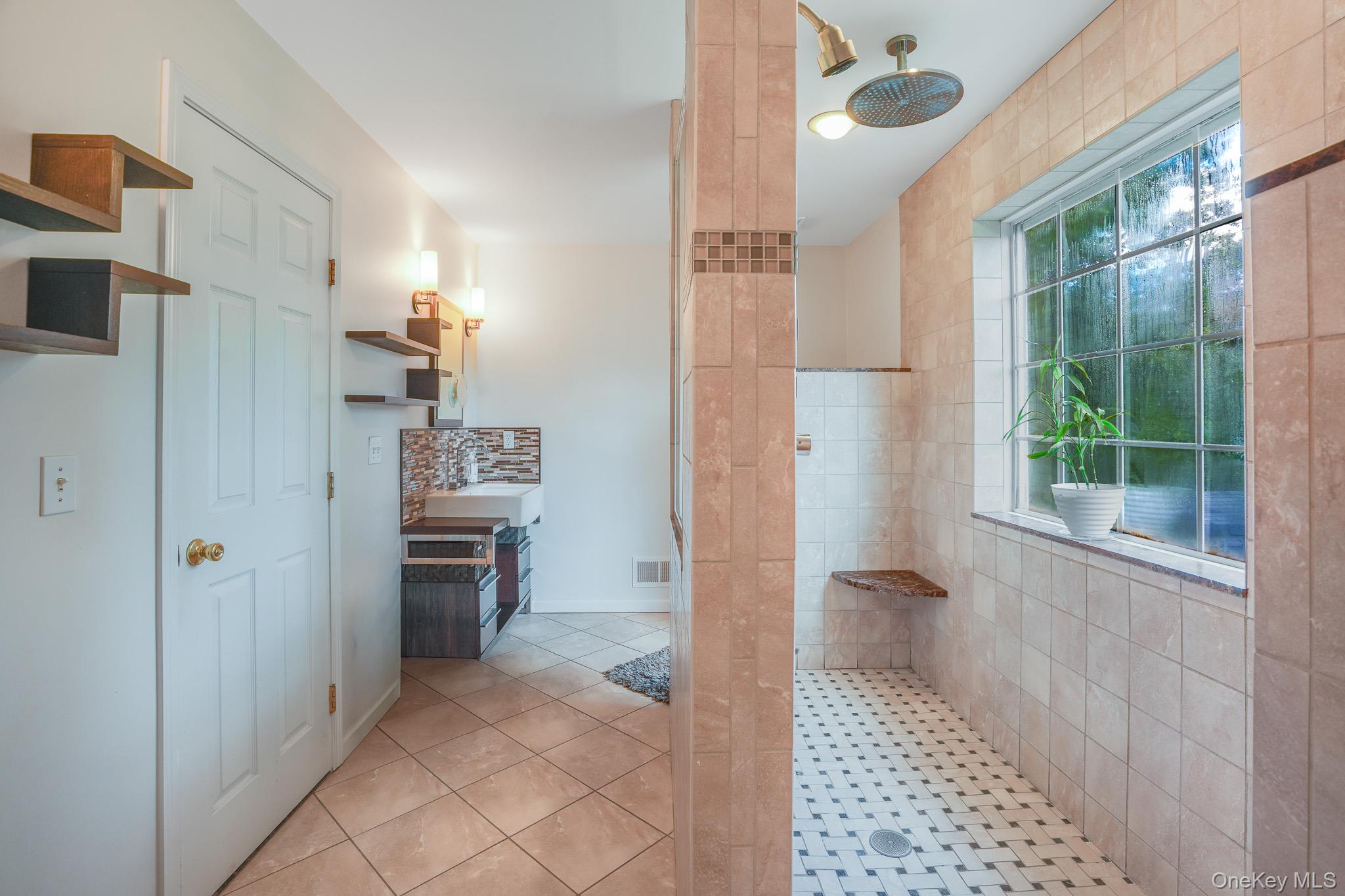 27 Frieda Lane Property Photo 17
