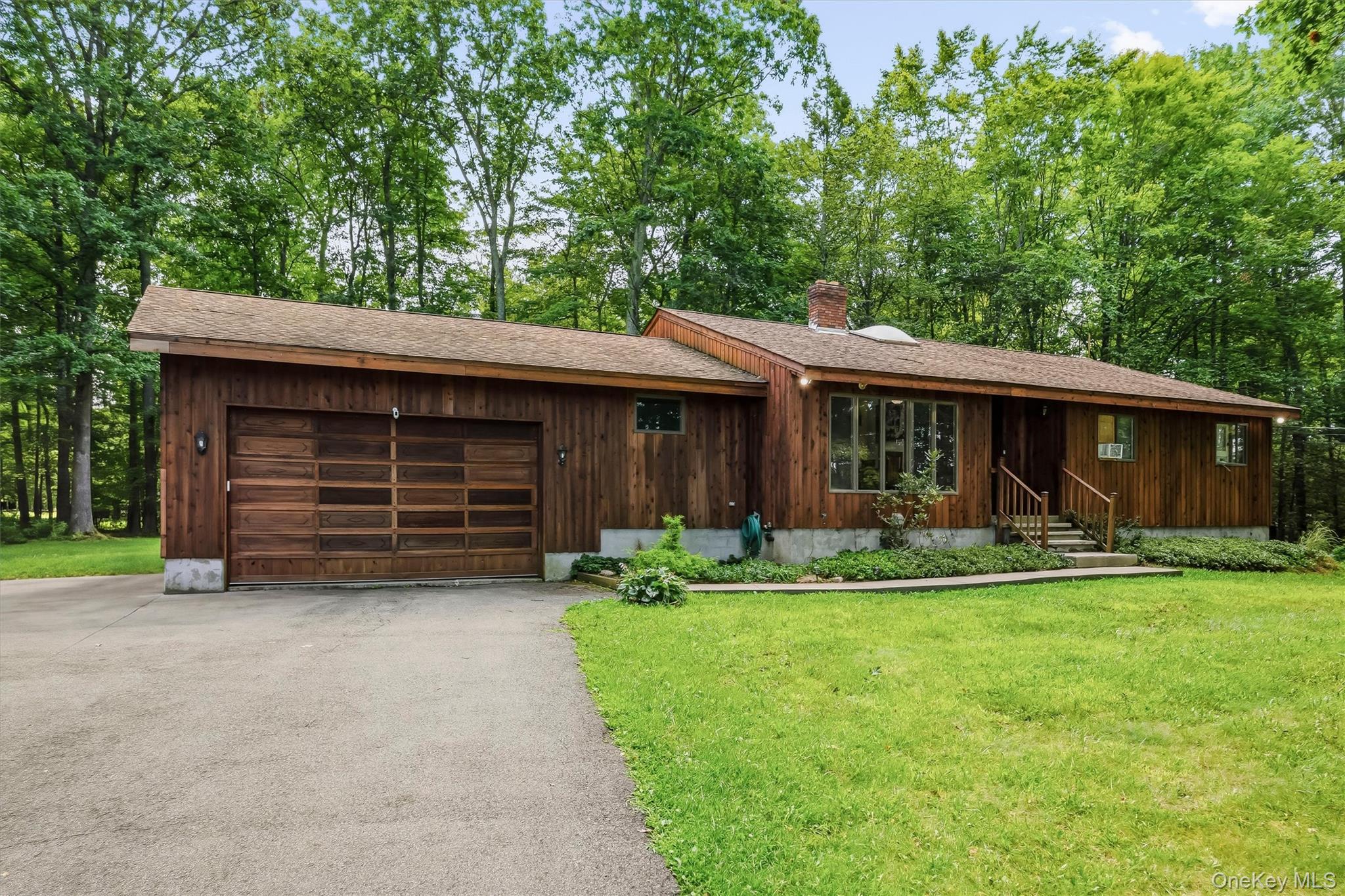 441 Burlingham Road Property Photo 1