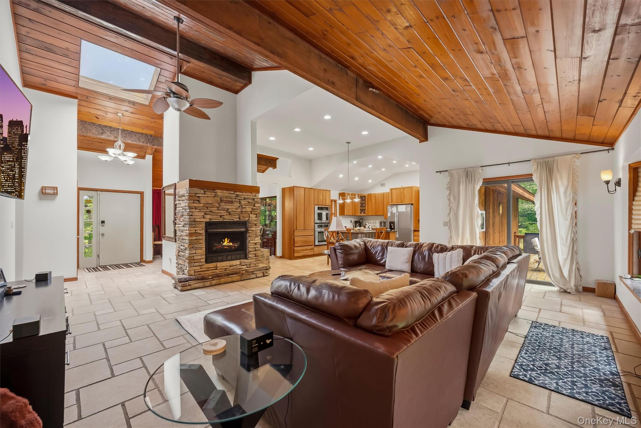 441 Burlingham Road Property Photo 2