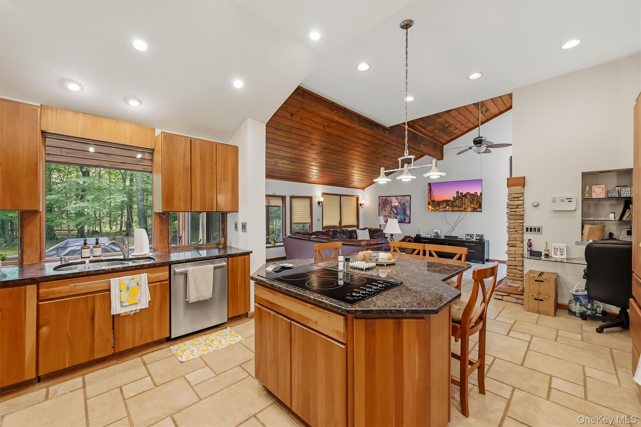 441 Burlingham Road Property Photo 17