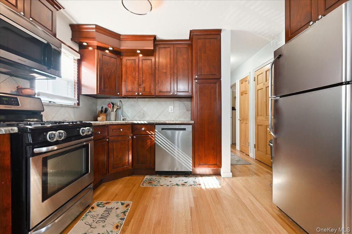81 Franklin Street Property Photo 12