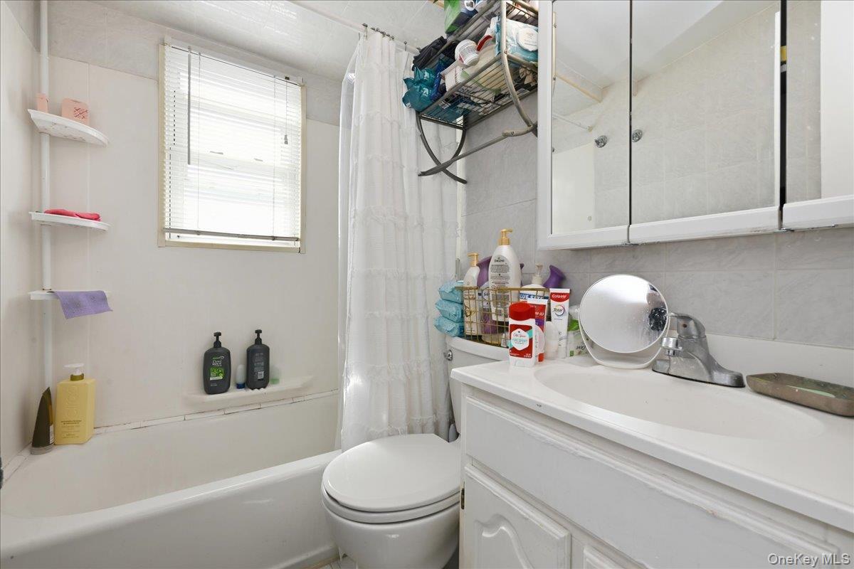 81 Franklin Street Property Photo 27