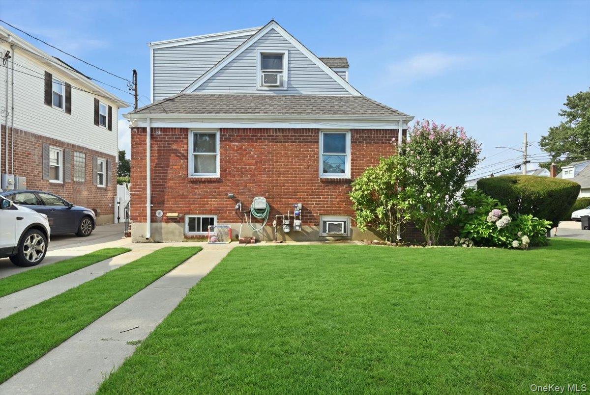 81 Franklin Street Property Photo 37