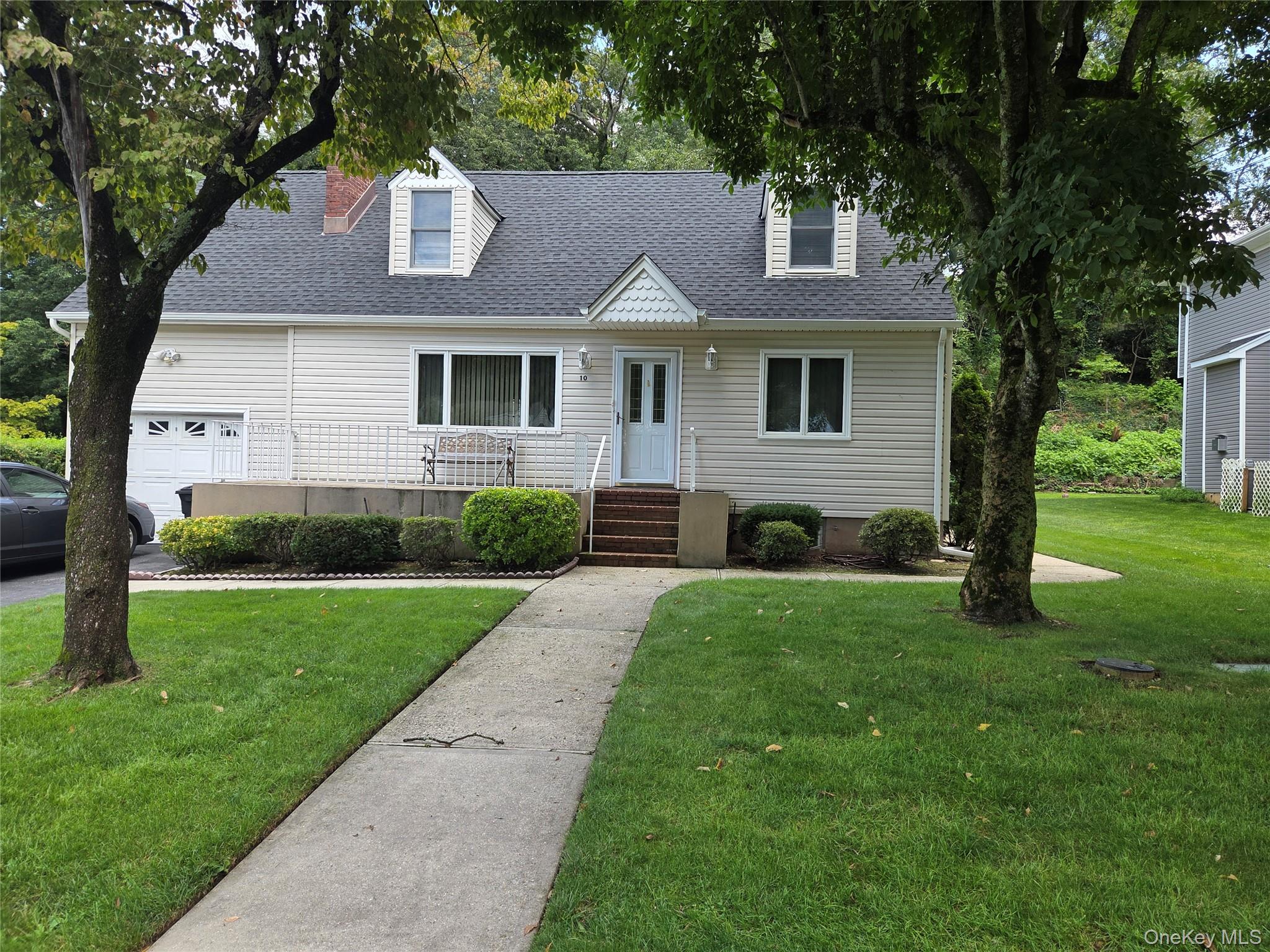 10 Irving Drive Property Photo 1