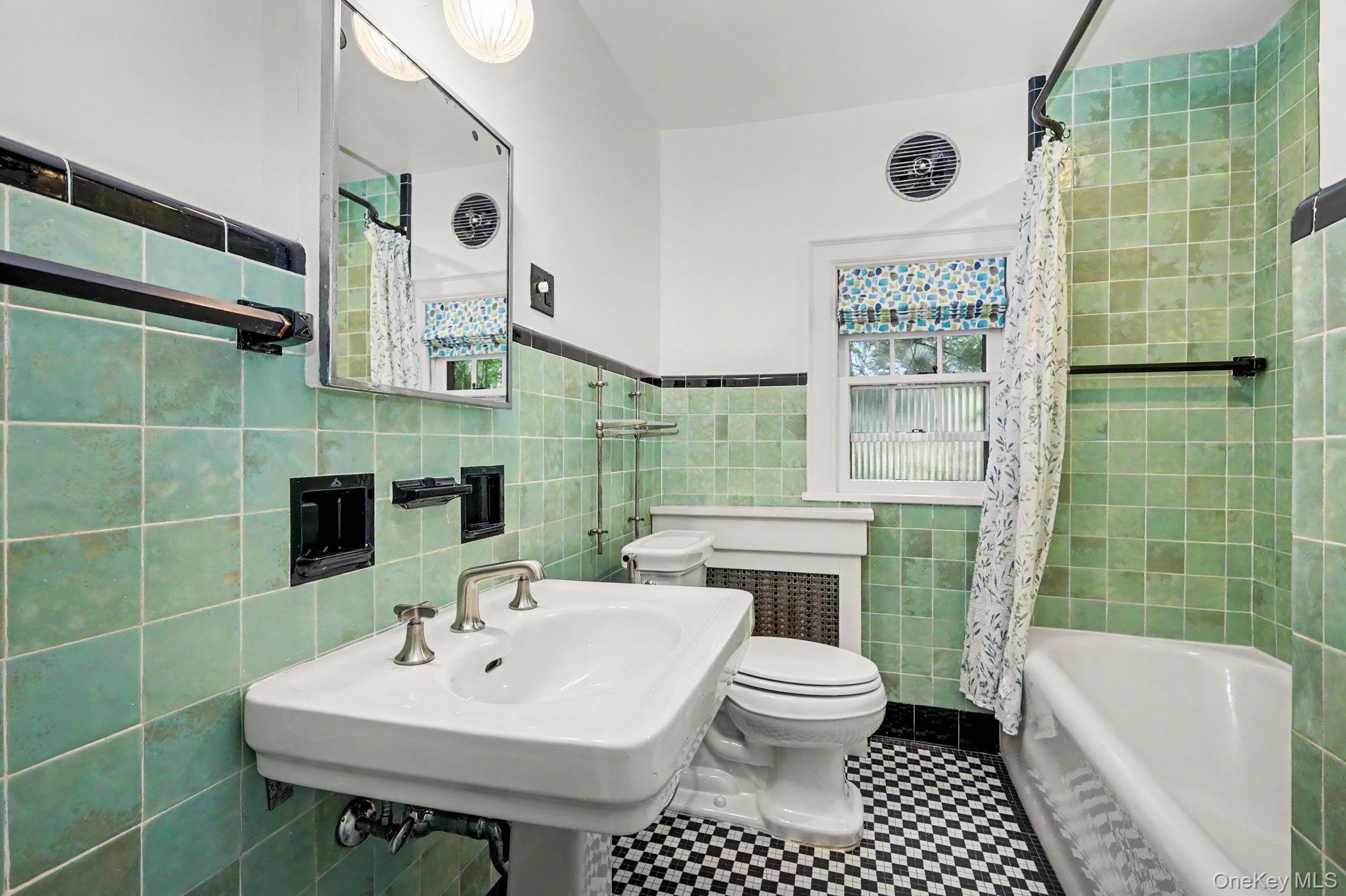 106 Glenwood Avenue Property Photo 21