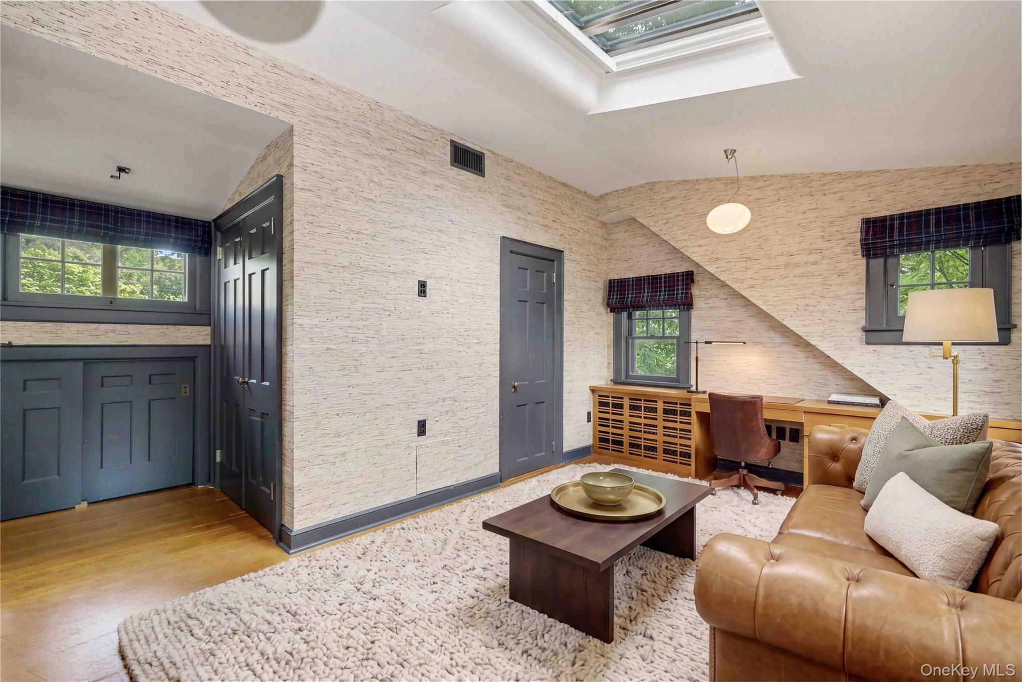 106 Glenwood Avenue Property Photo 31