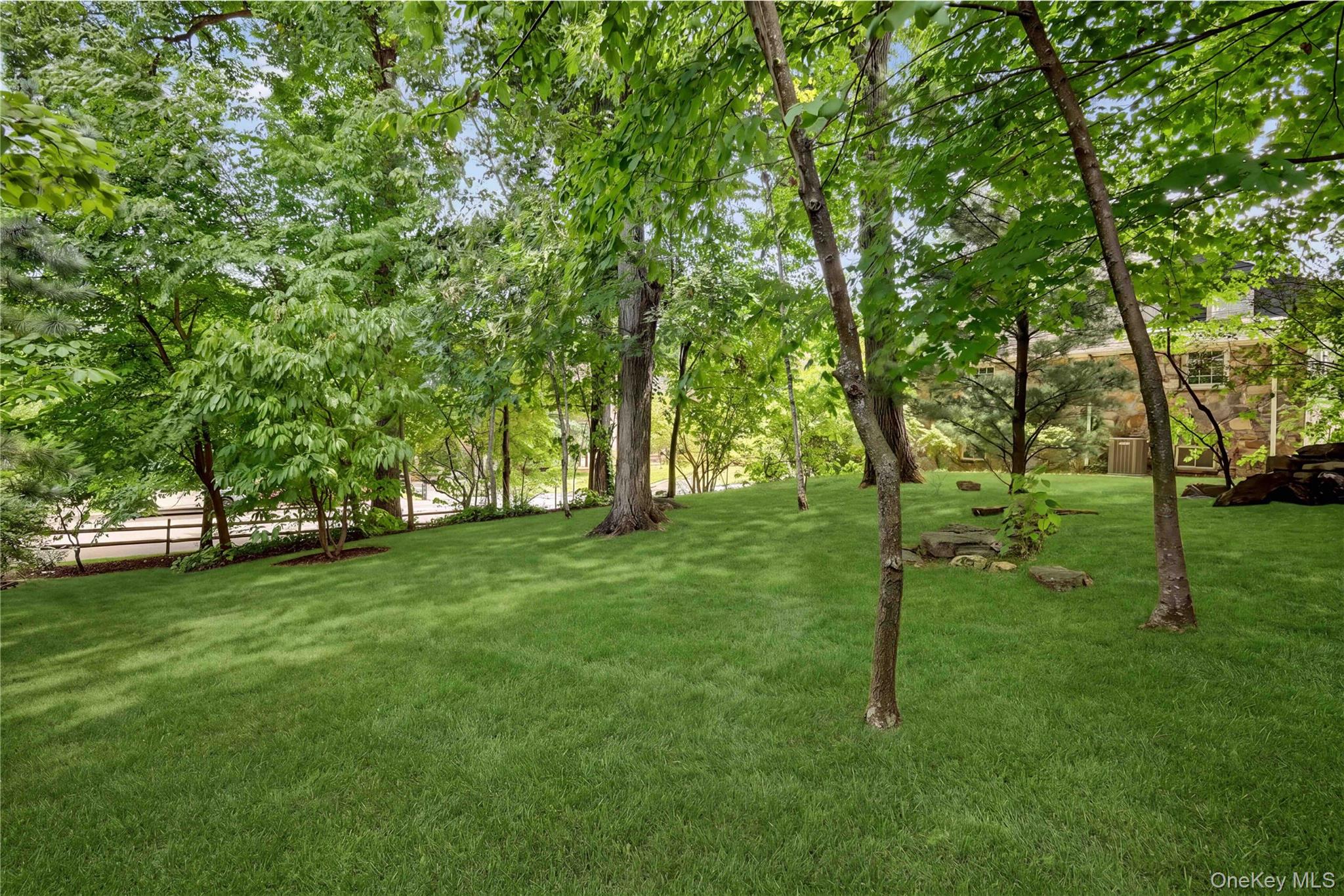 106 Glenwood Avenue Property Photo 38