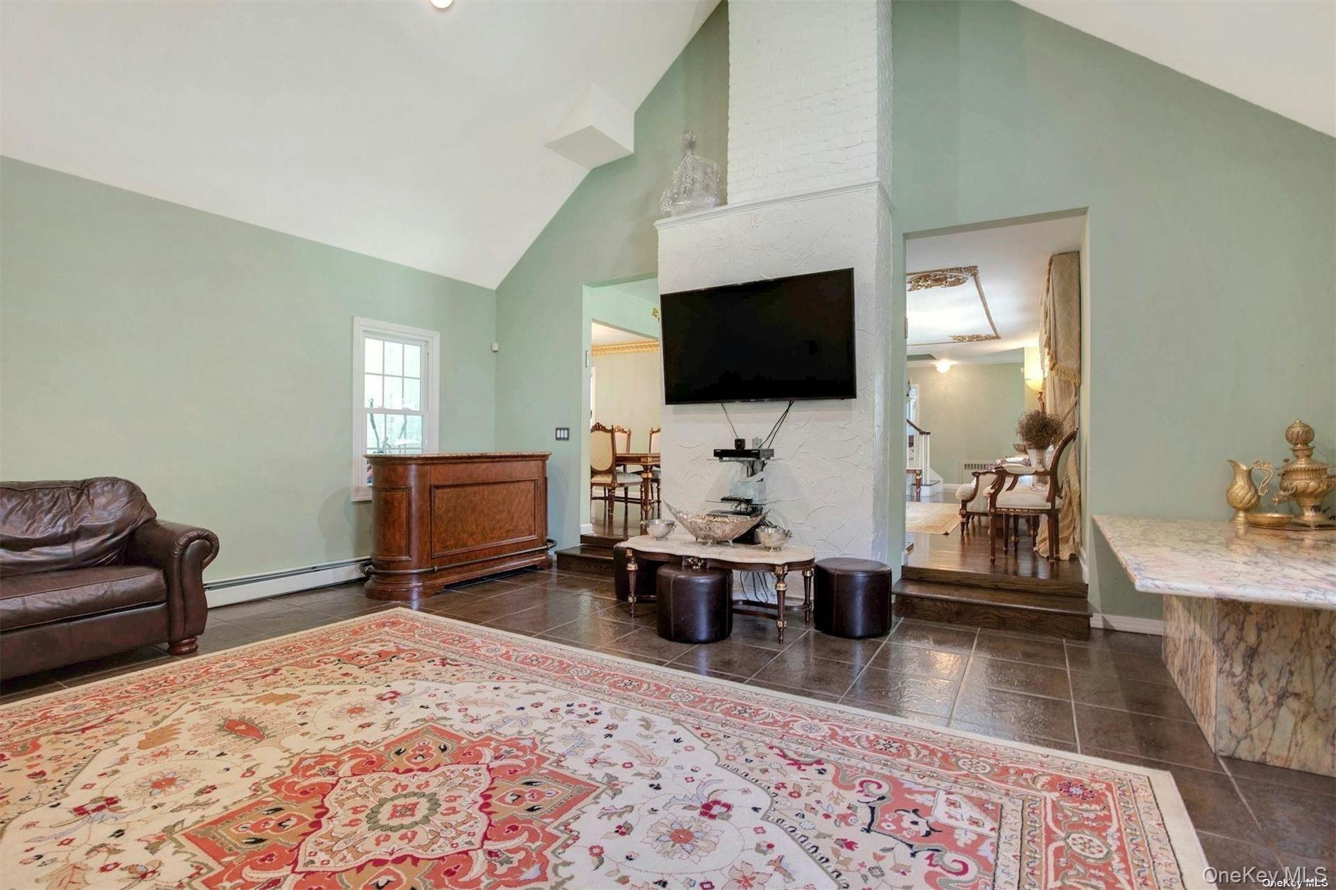 18 Addison Lane Property Photo 7
