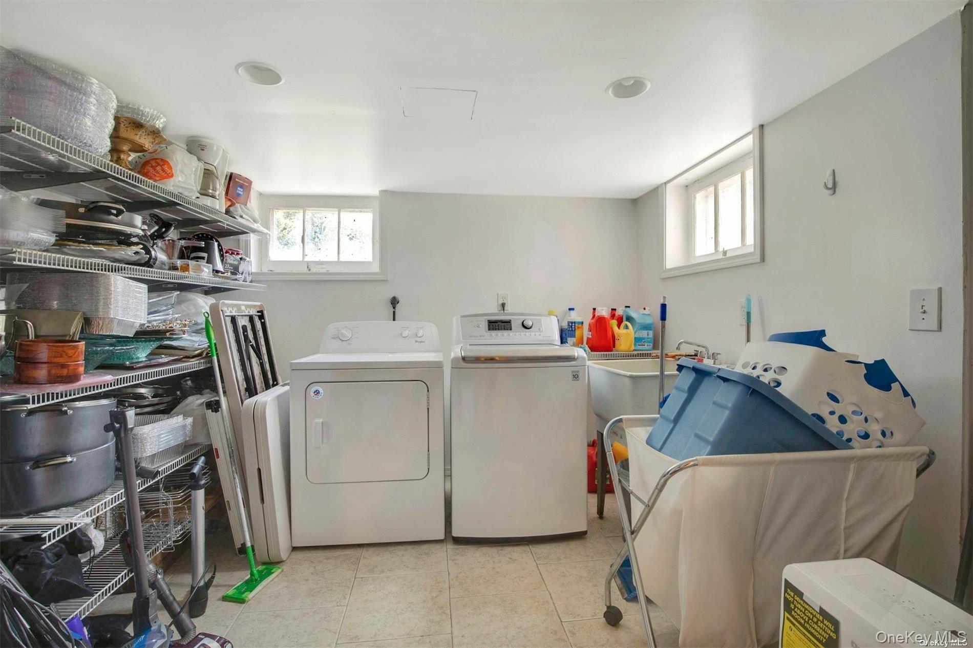 18 Addison Lane Property Photo 12
