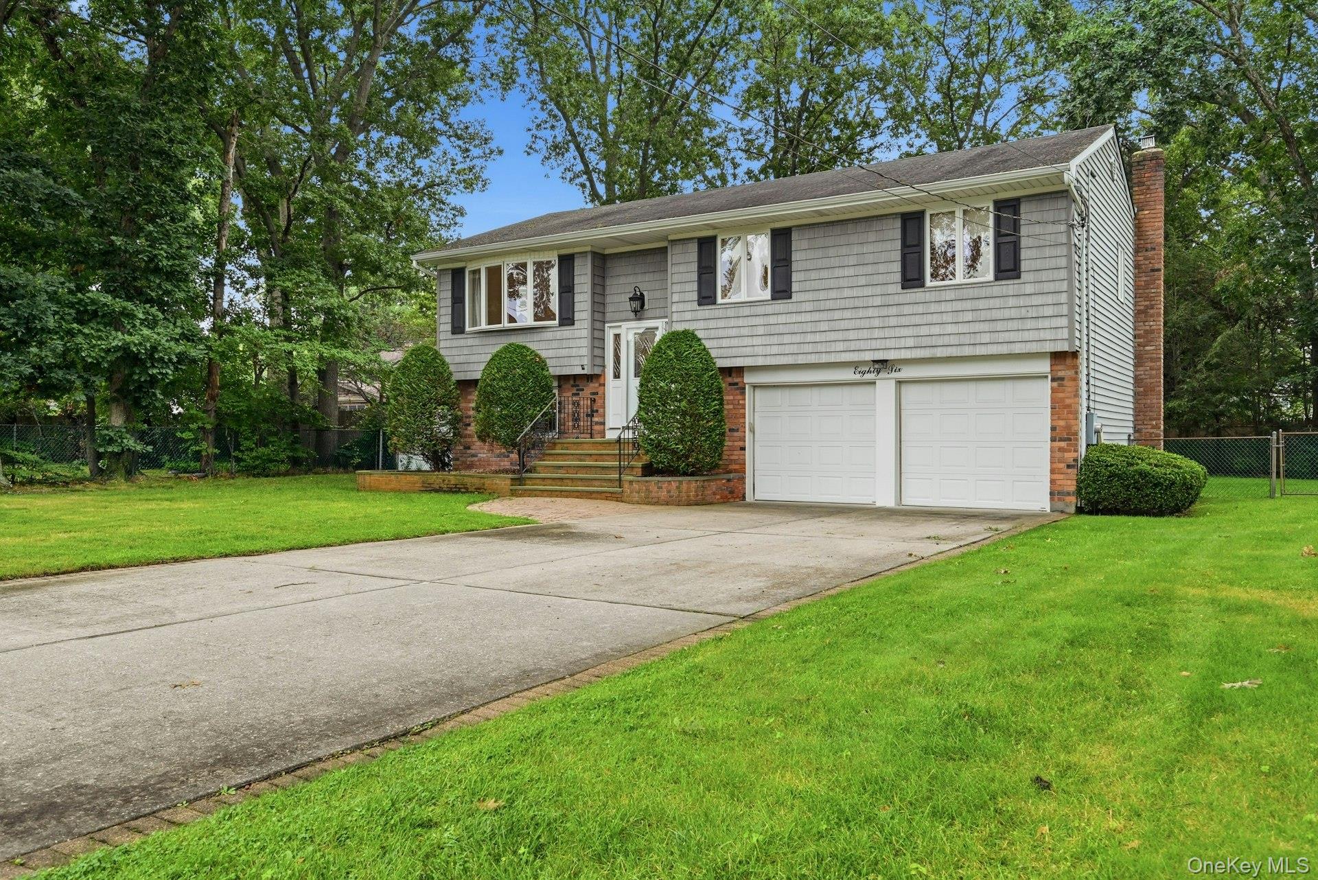 86 39th Street Property Photo 2