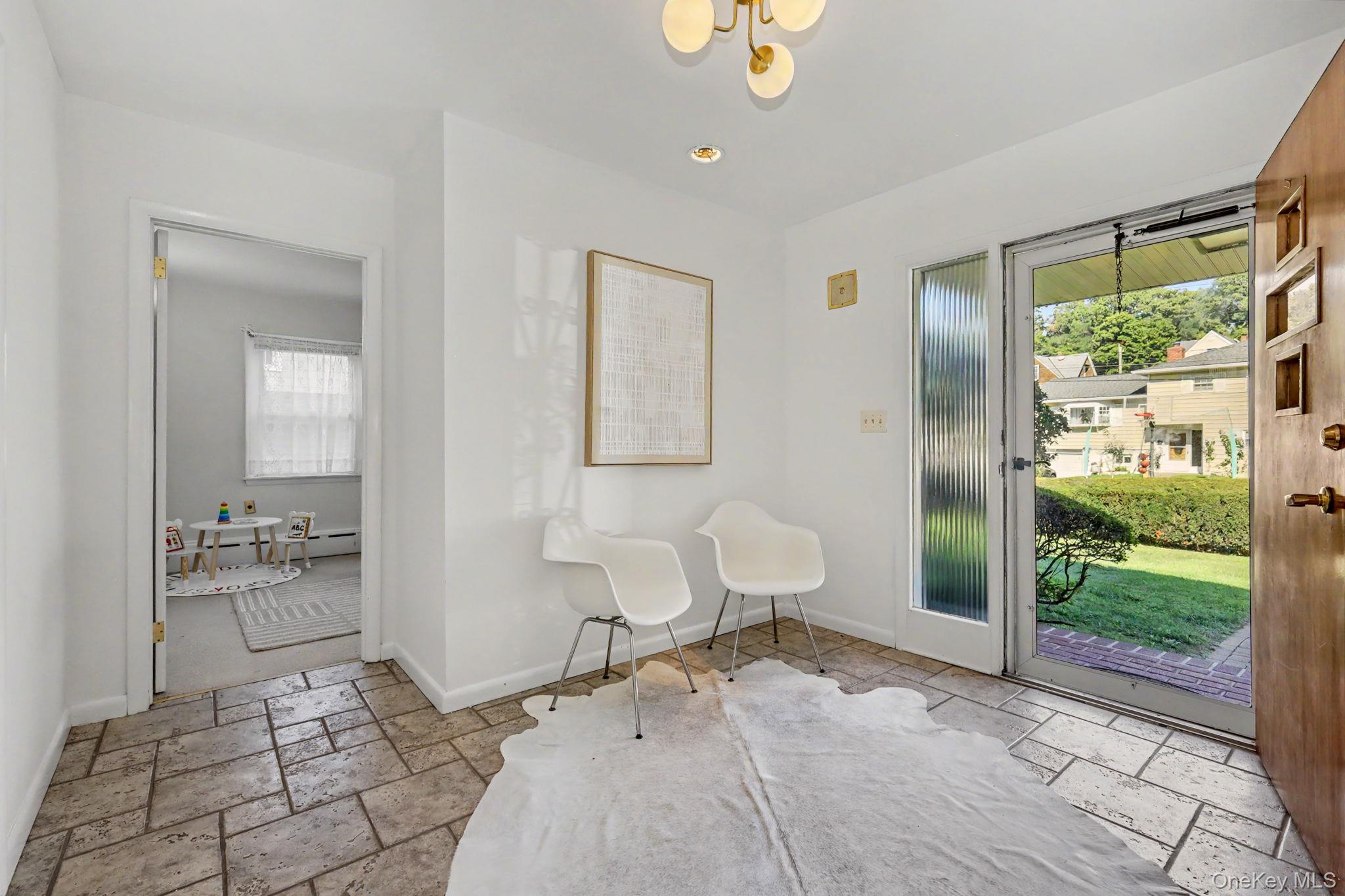 132 Laurel Avenue Property Photo 3