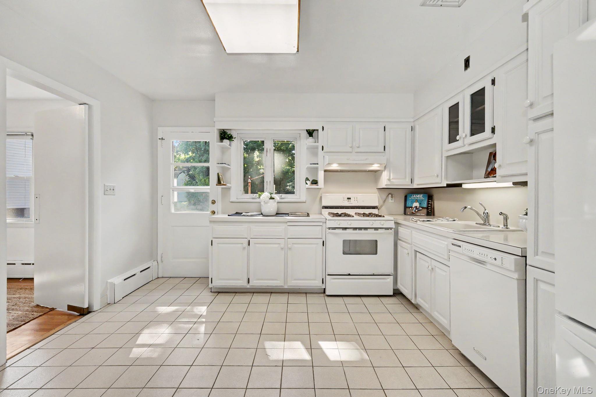 132 Laurel Avenue Property Photo 11