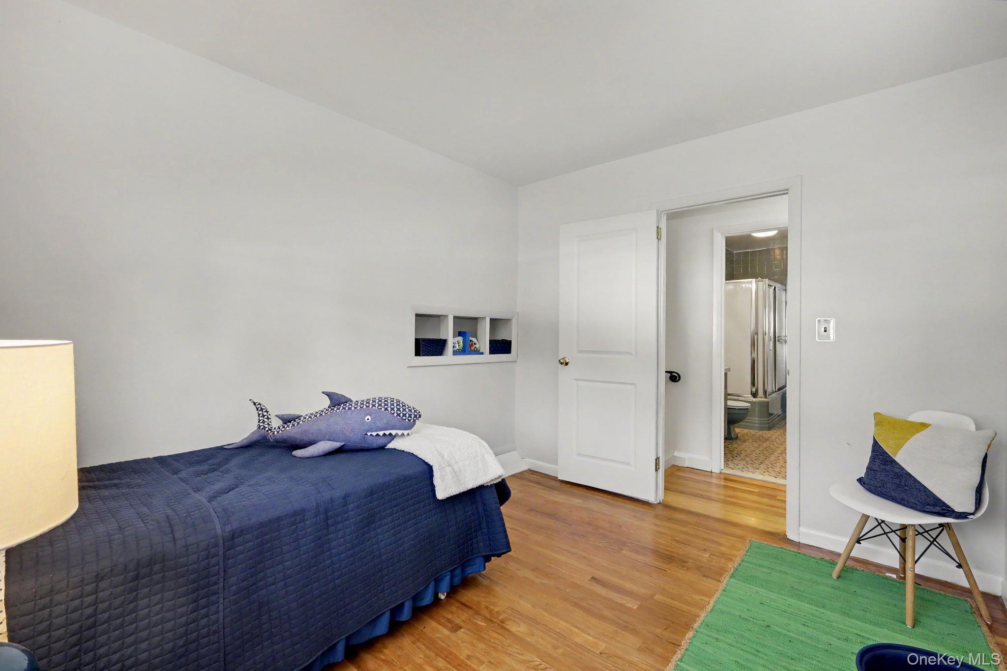 132 Laurel Avenue Property Photo 16