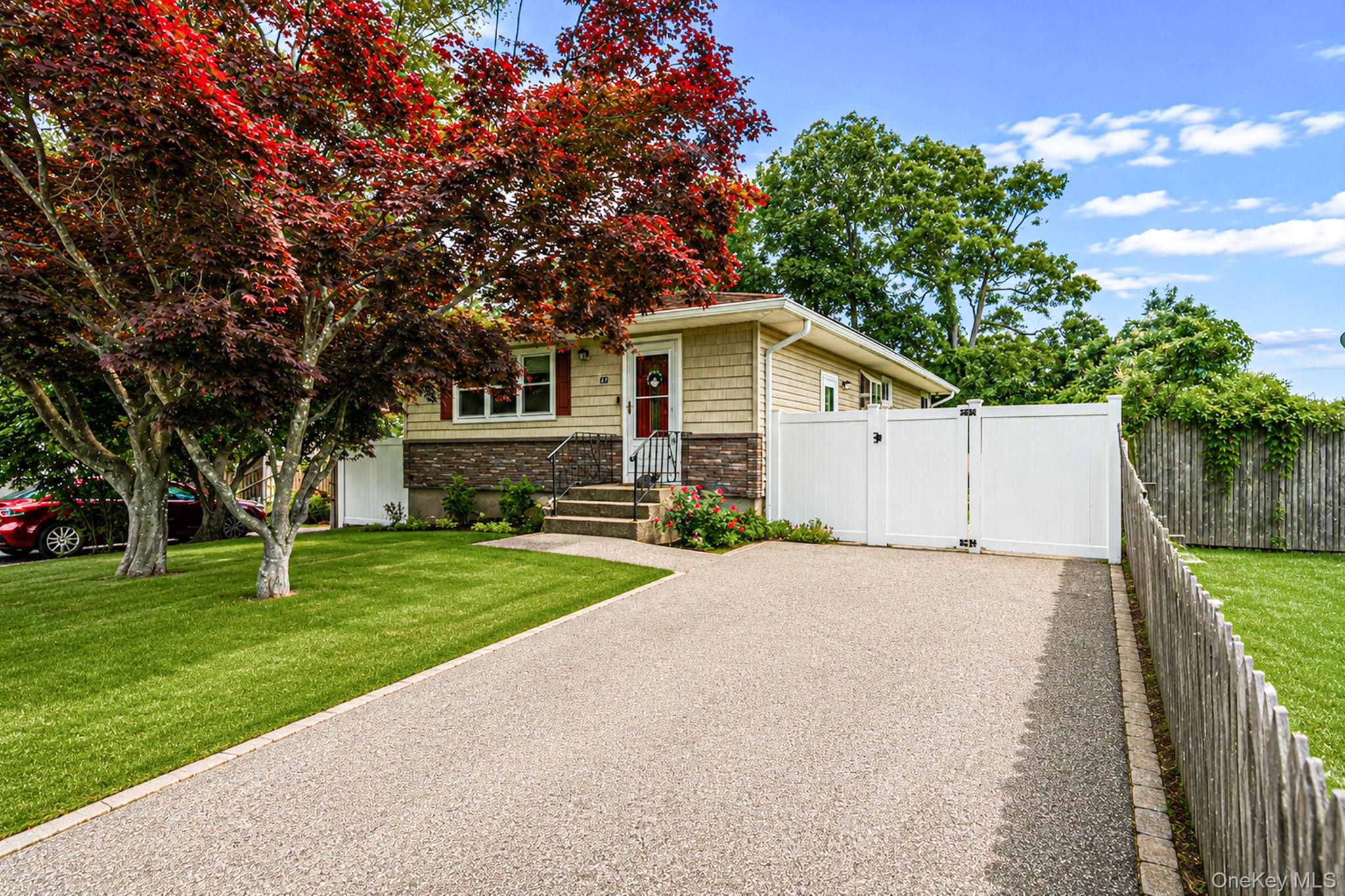 24 Trafalgar Drive Property Photo 1