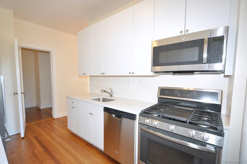 155 Garth Road 4D Property Photo 1