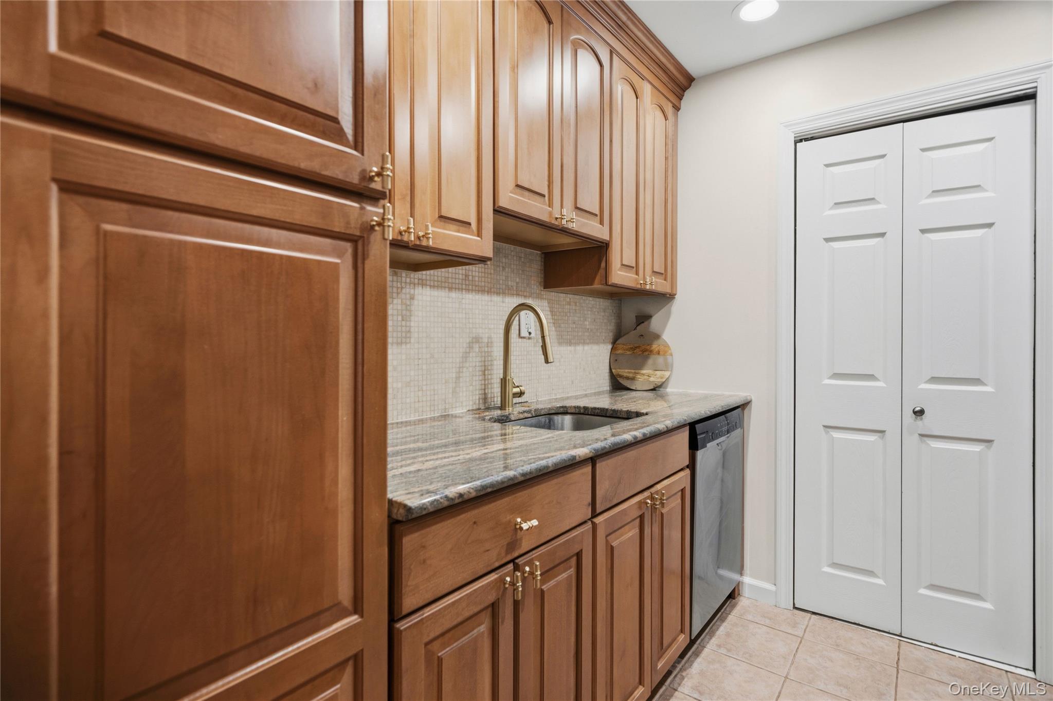 36 Richmond Boulevard 4a Property Photo 12