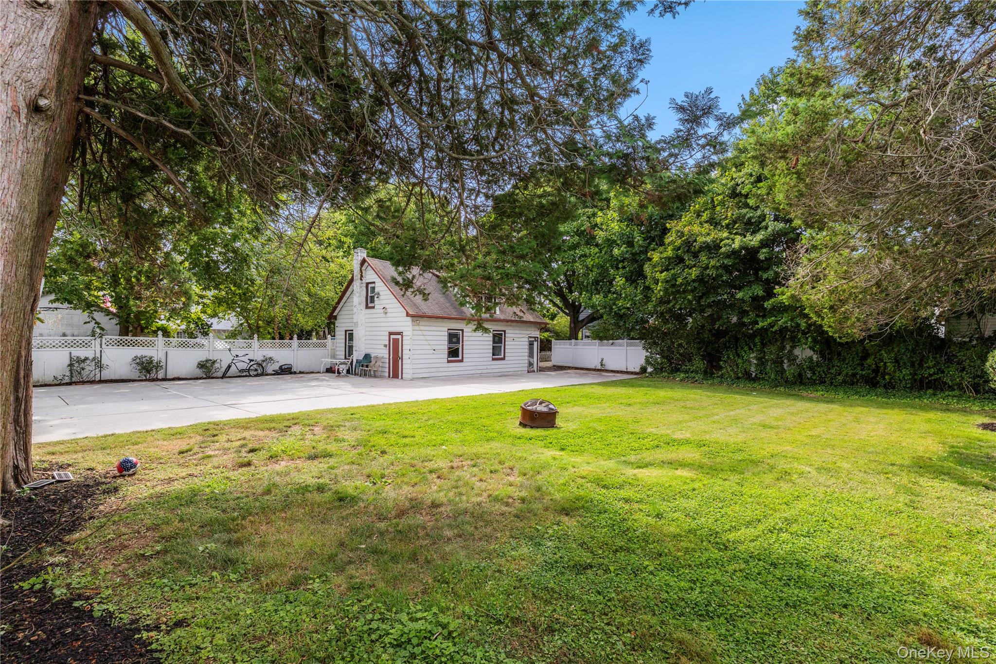 14 Chestnut Street Property Photo 5