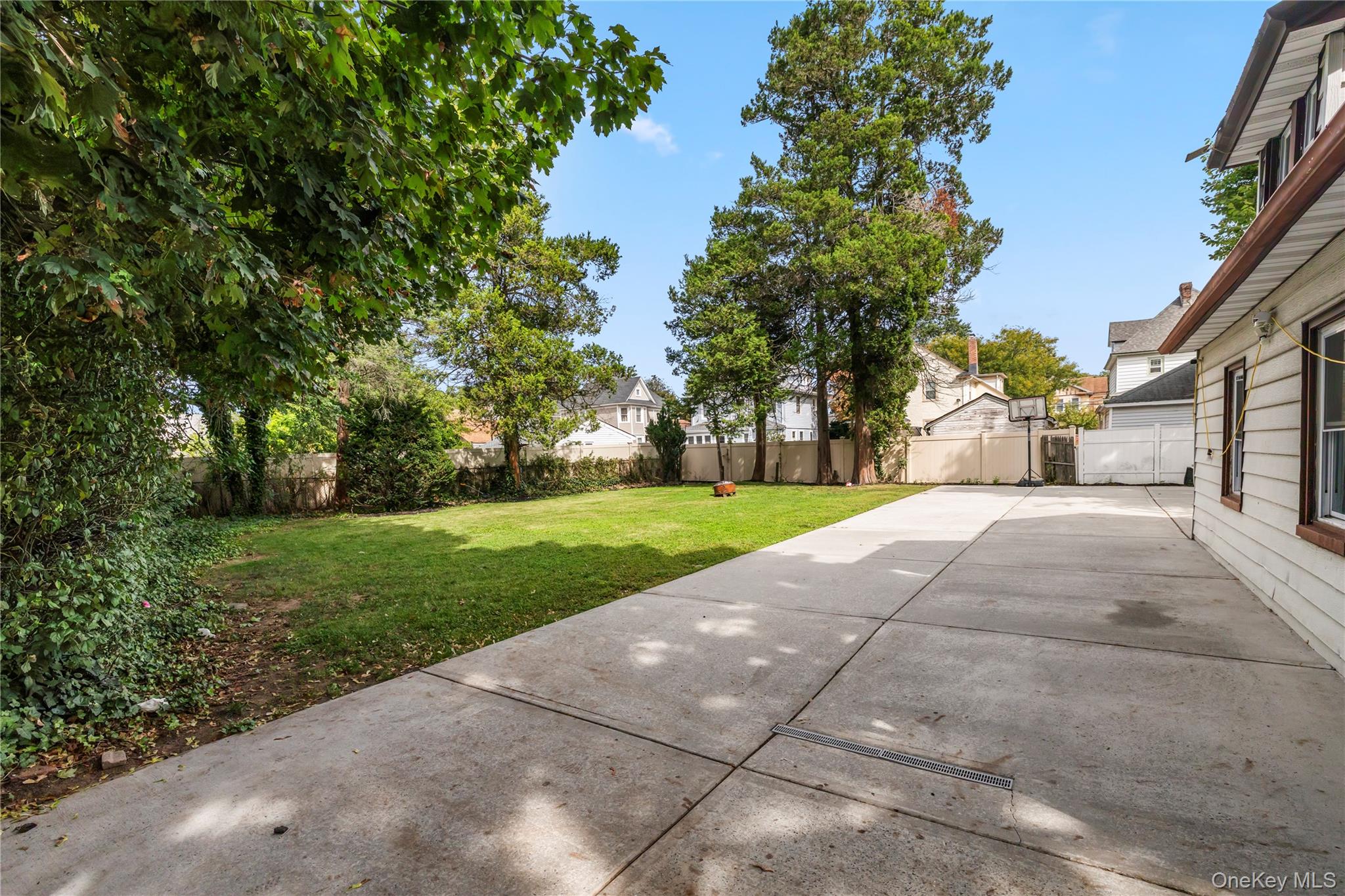 14 Chestnut Street Property Photo 10