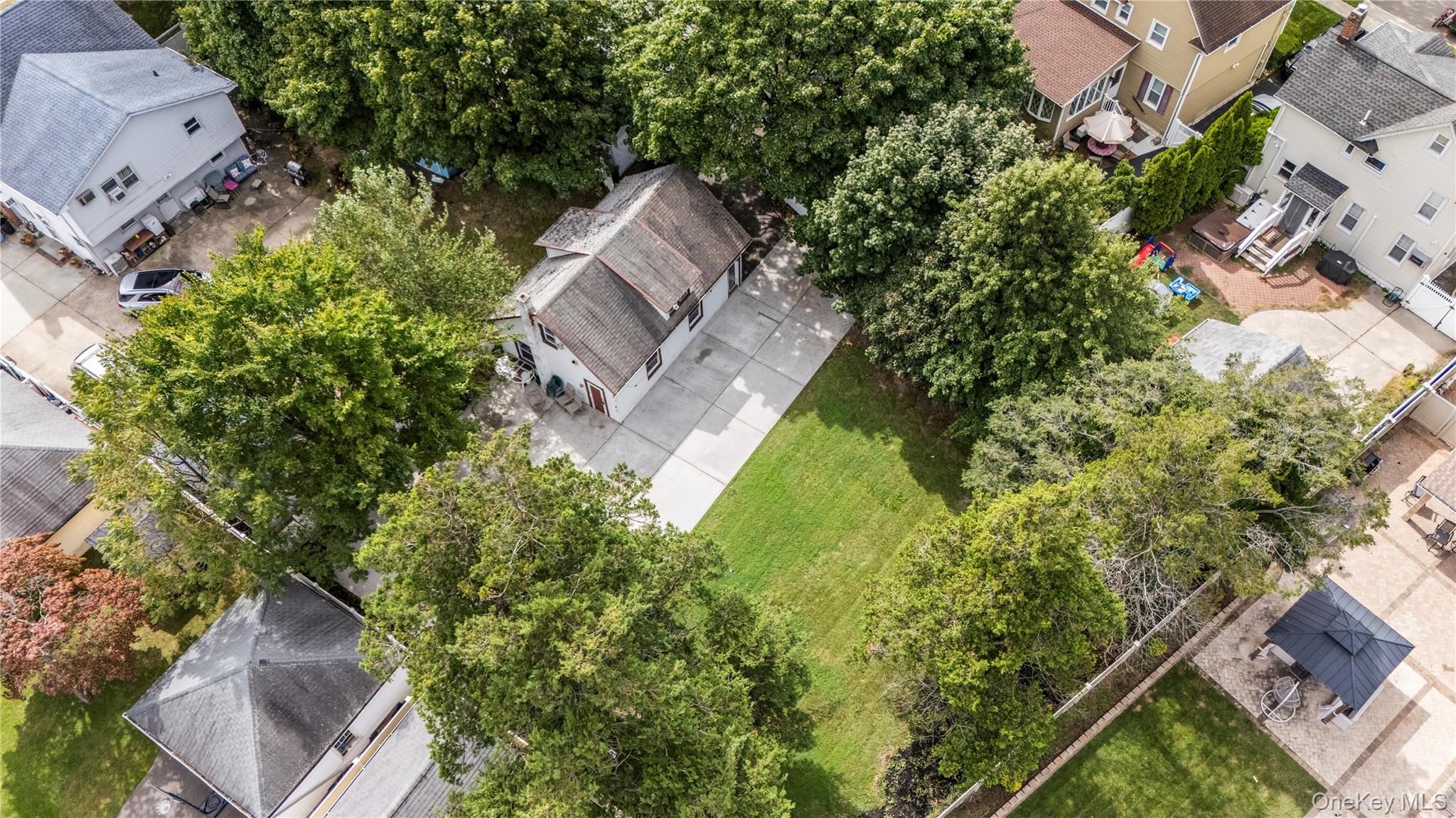 14 Chestnut Street Property Photo 38