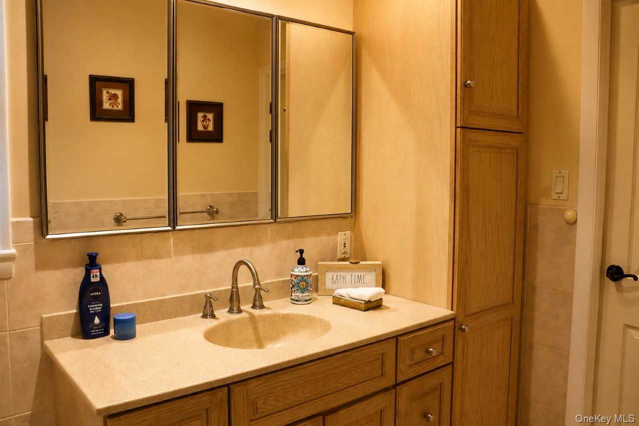 9 Gaston Street Property Photo 13