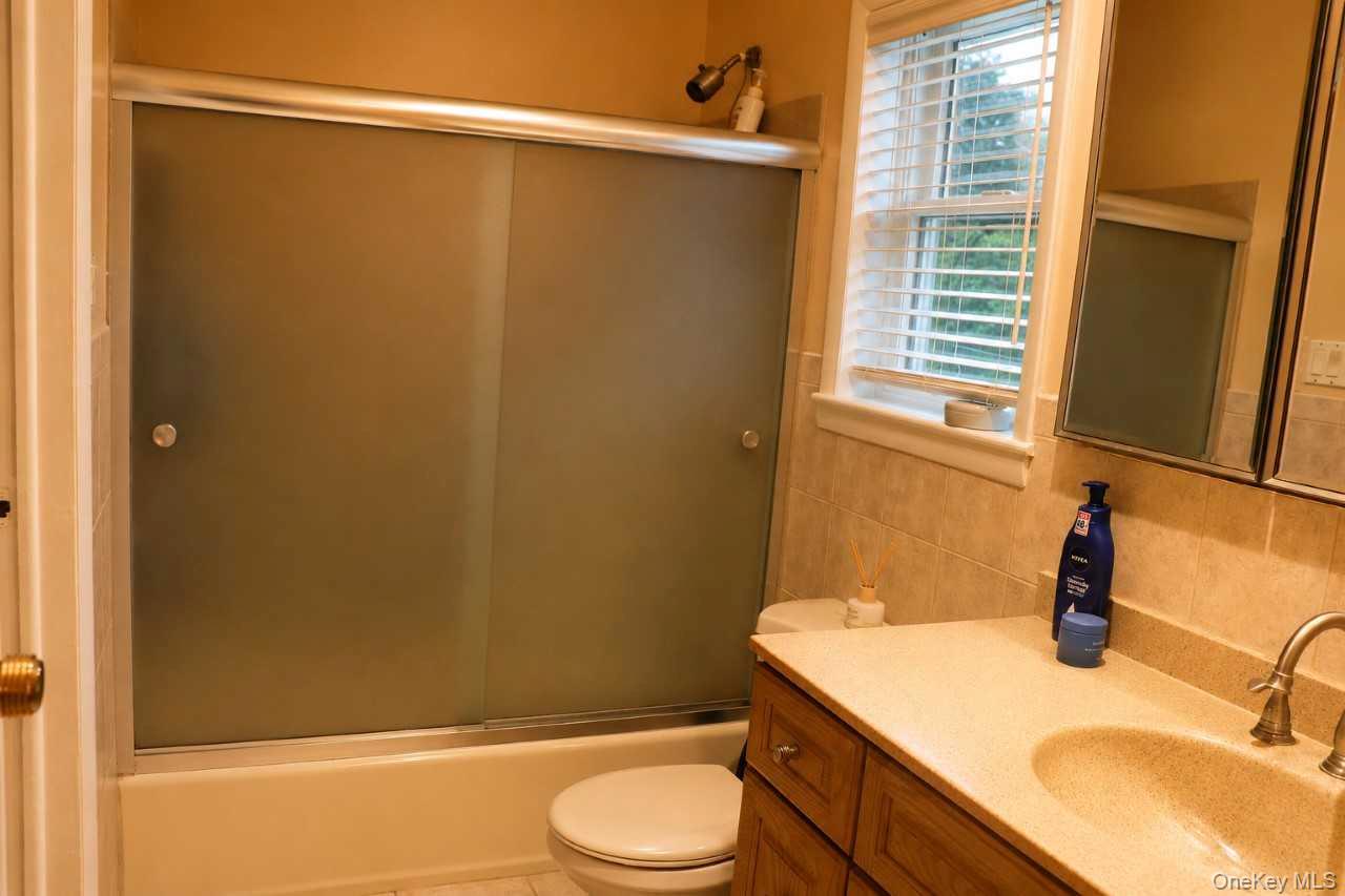 9 Gaston Street Property Photo 16