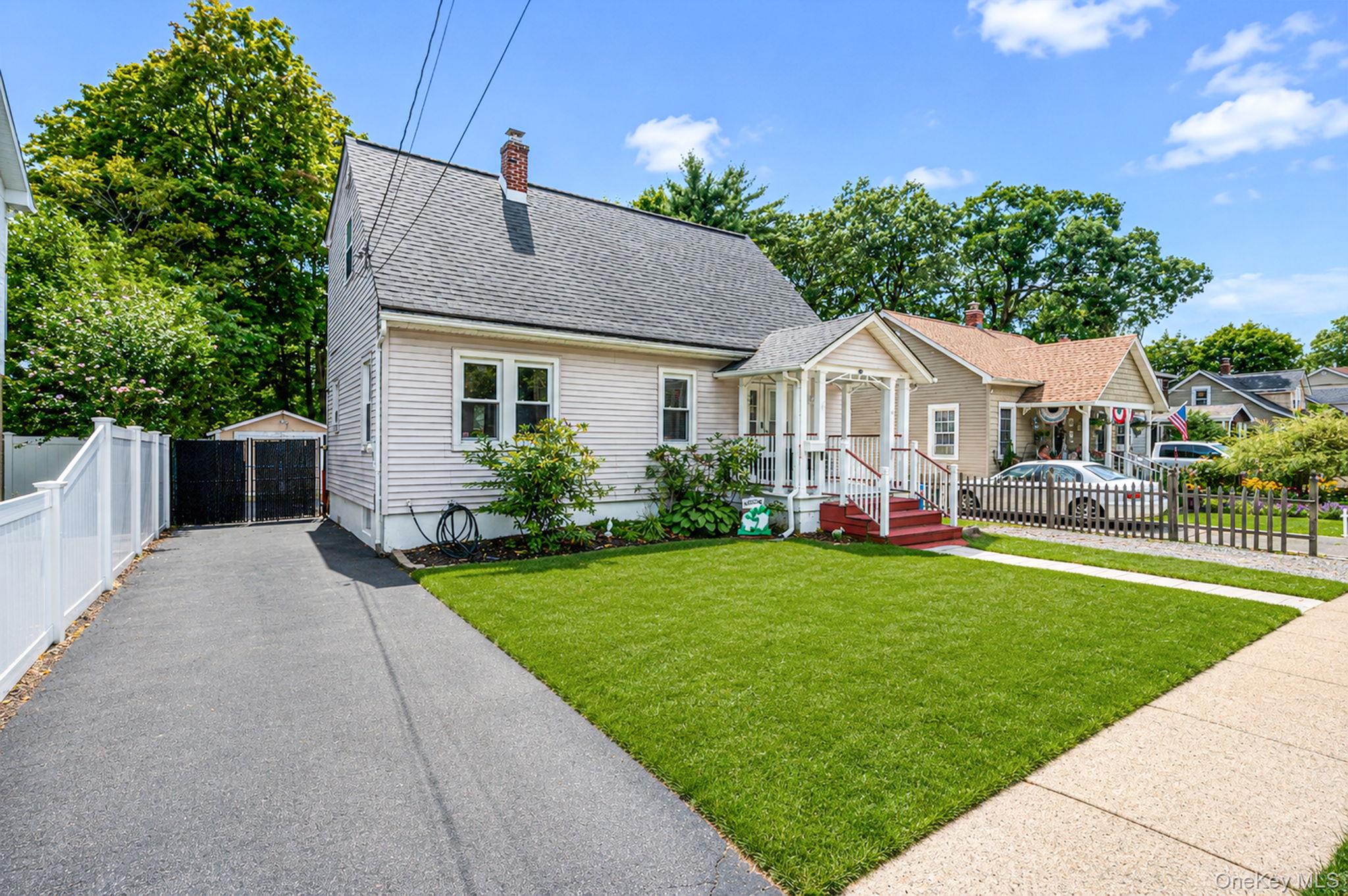 14 Richard Avenue Property Photo 3