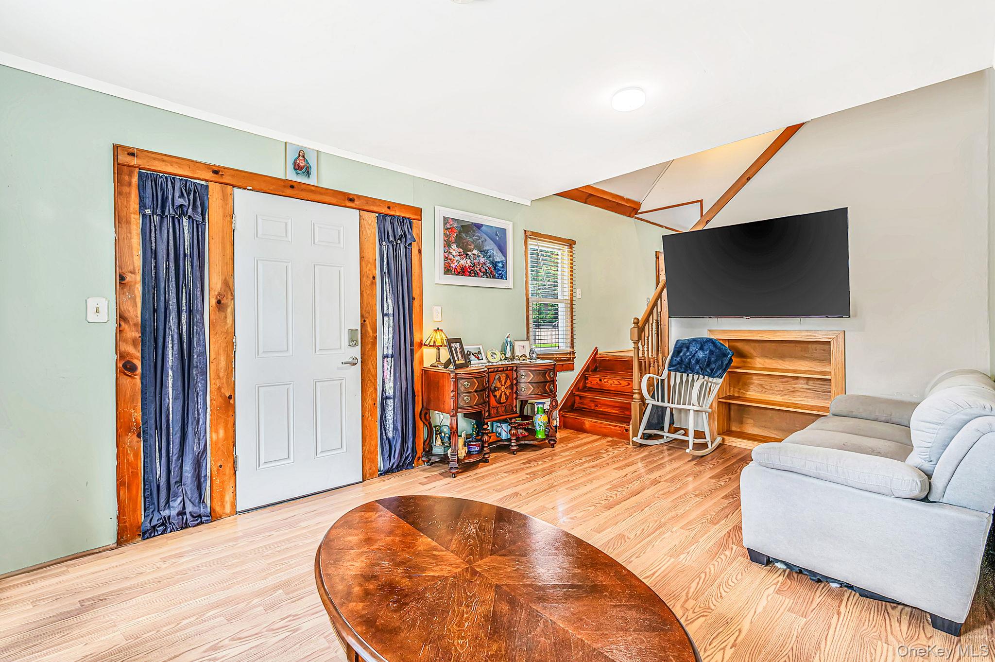 14 Richard Avenue Property Photo 10