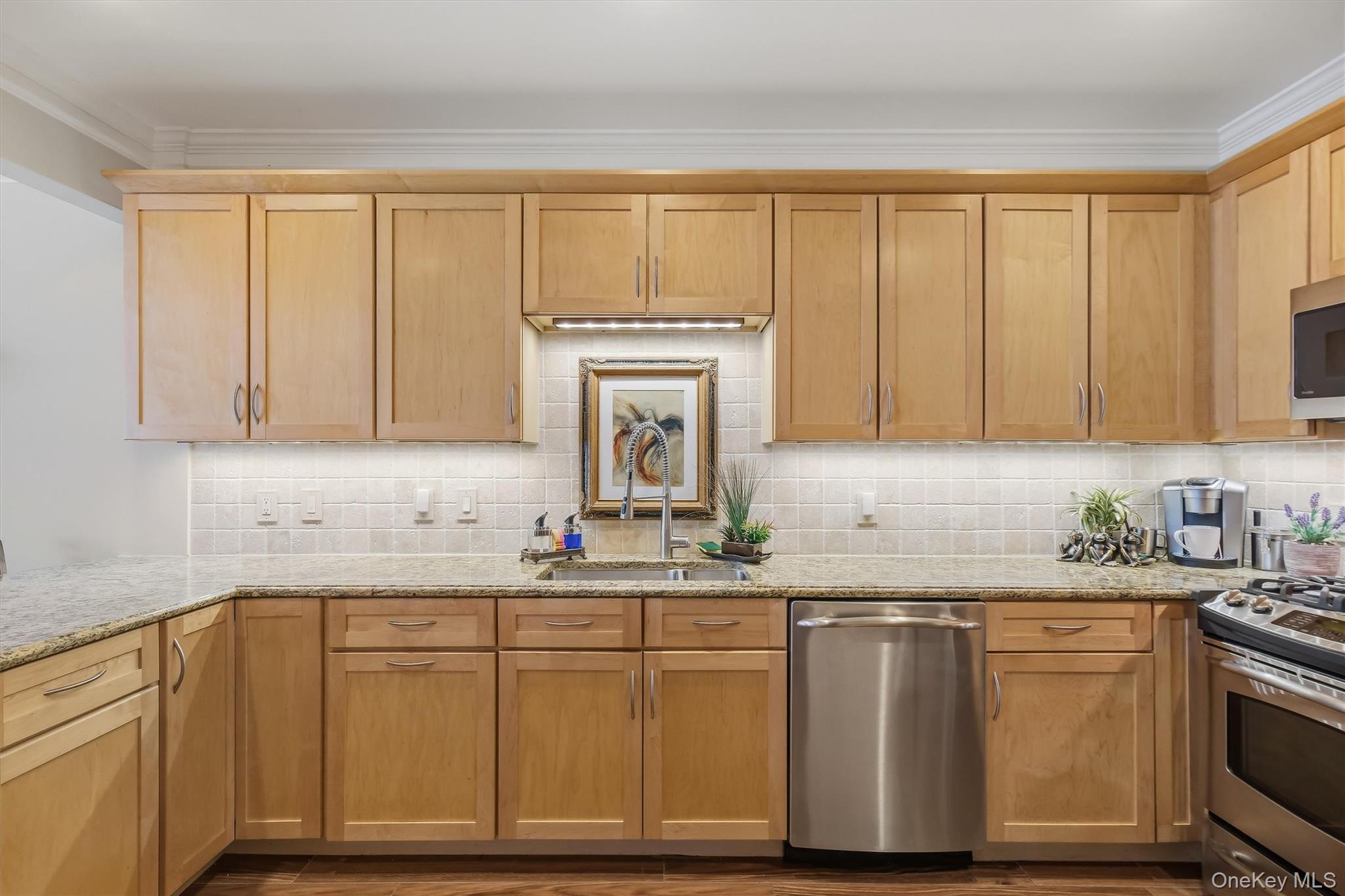 323 Trump Park Property Photo 2