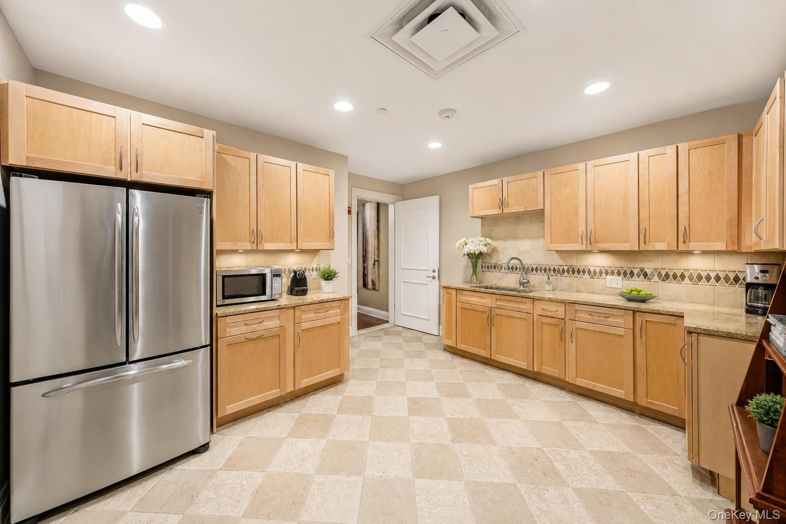 323 Trump Park Property Photo 34