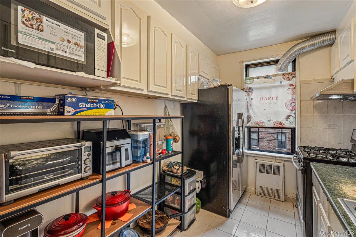 224-24 Union Street 4r Property Photo 6