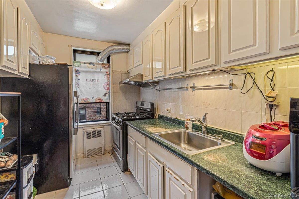 224-24 Union Street 4r Property Photo 7
