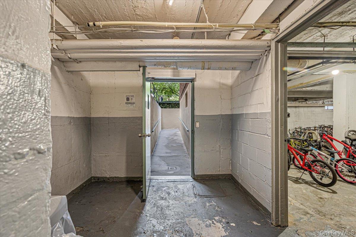 224-24 Union Street 4r Property Photo 16