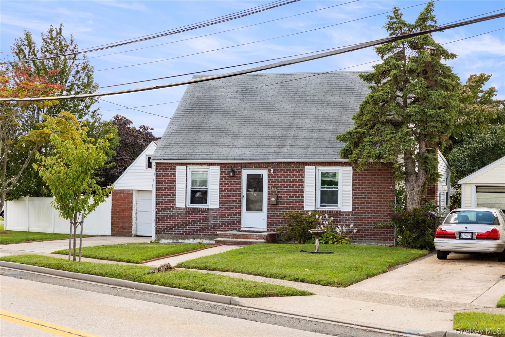 236 Dogwood Avenue Property Photo 3