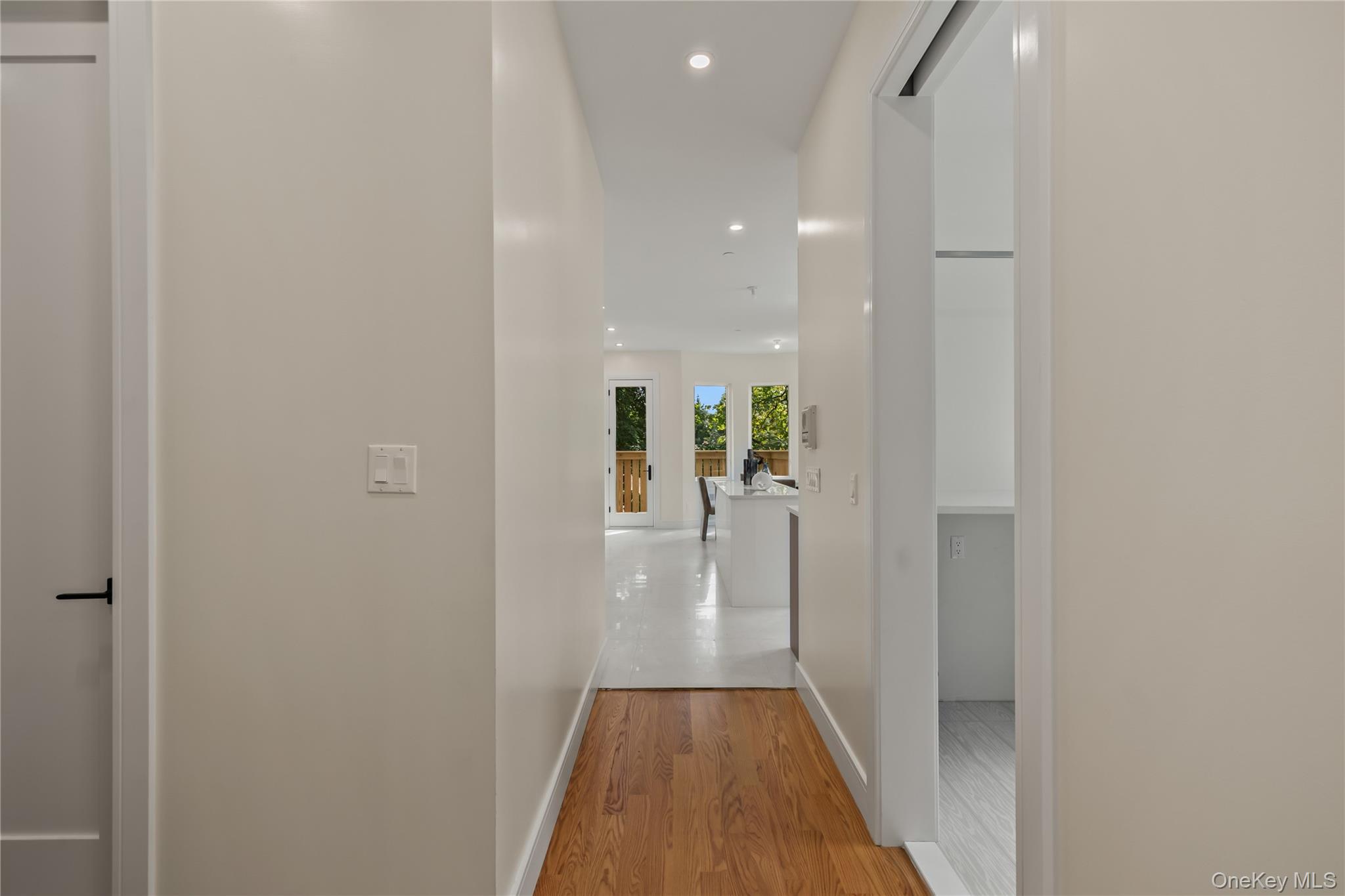 30 E Castle Avenue #101 Property Photo 18