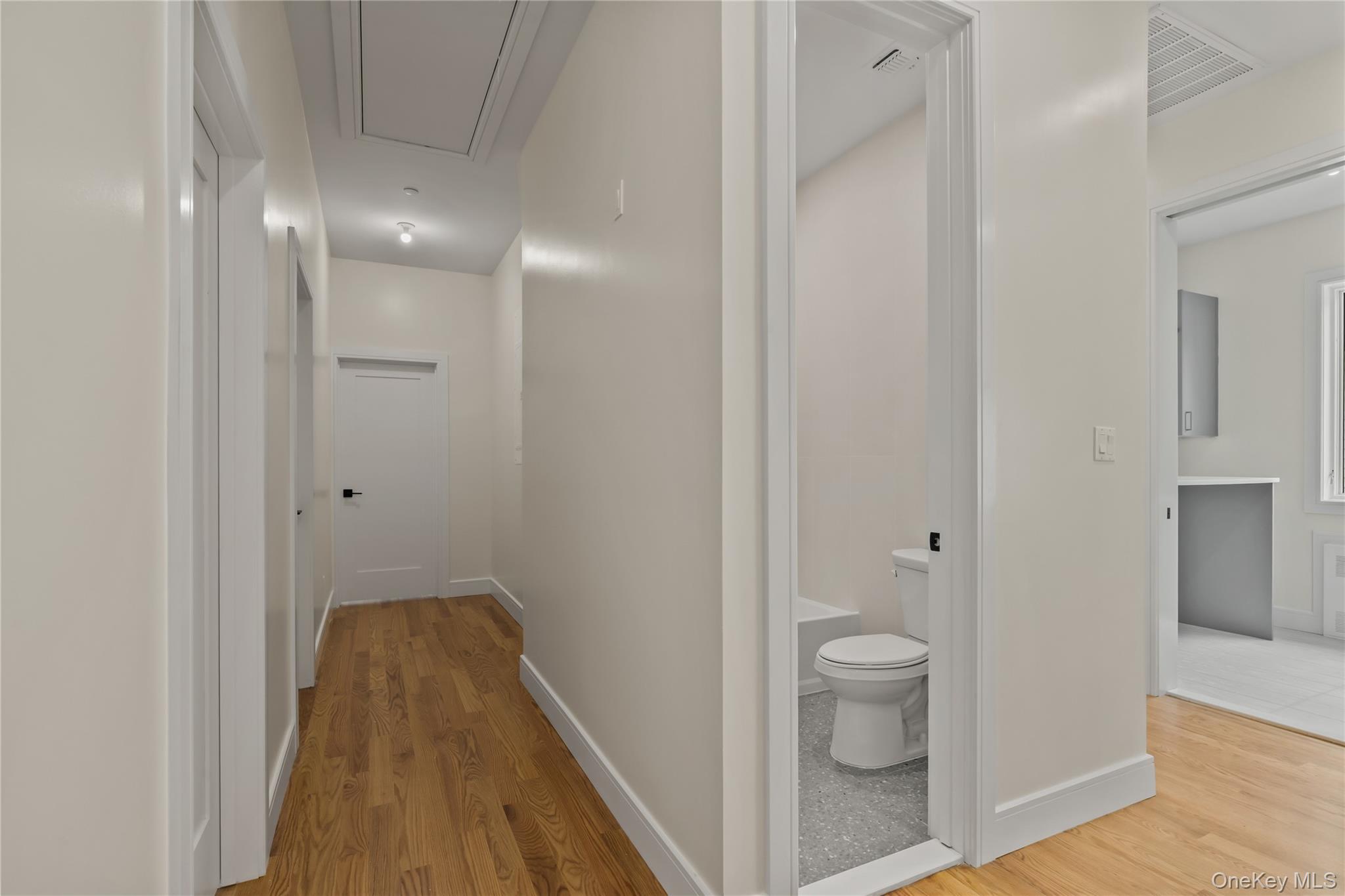 30 E Castle Avenue #101 Property Photo 34