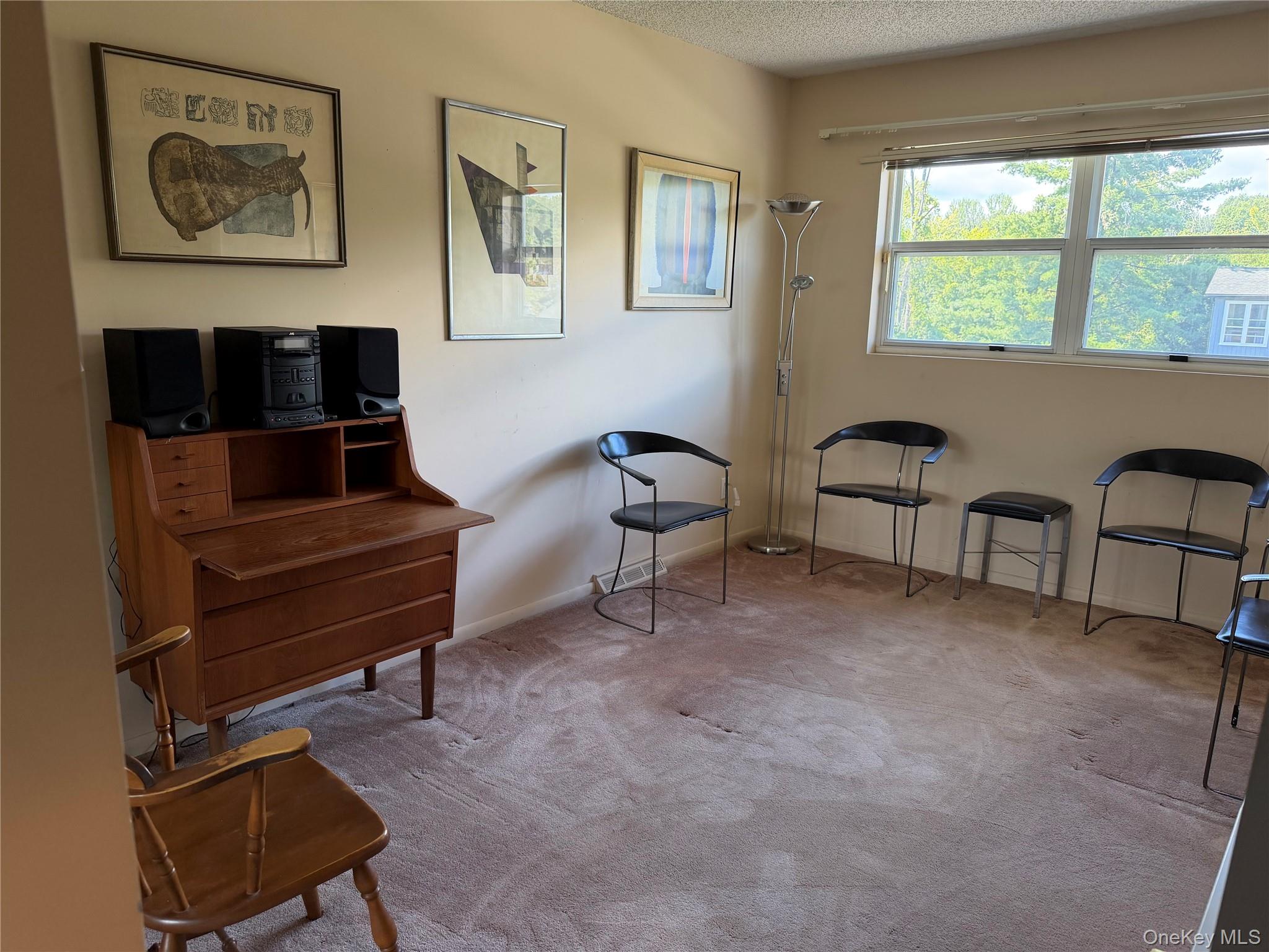 50 Pond Drive Property Photo 12