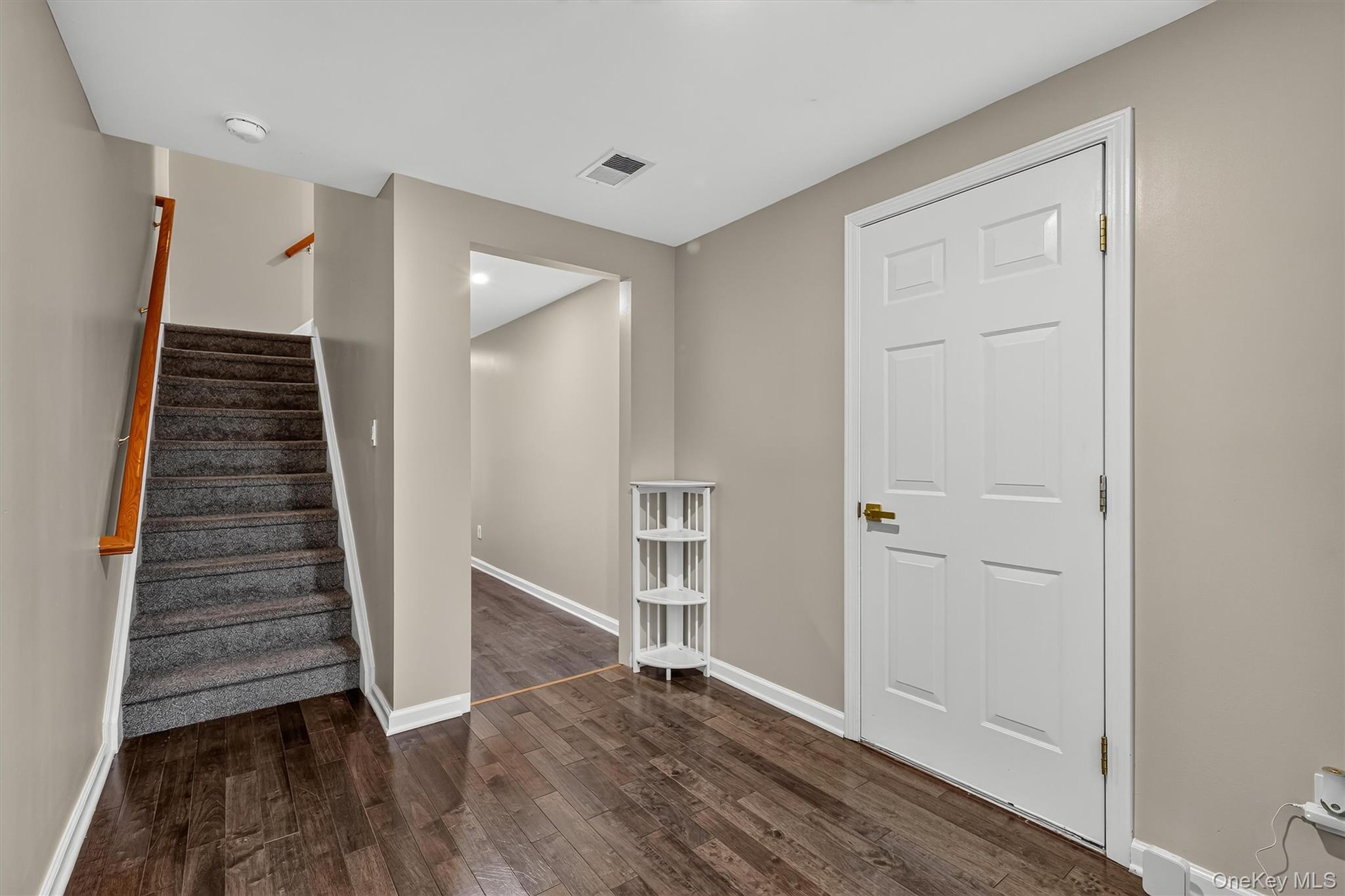 7 Gillian Court Property Photo 6