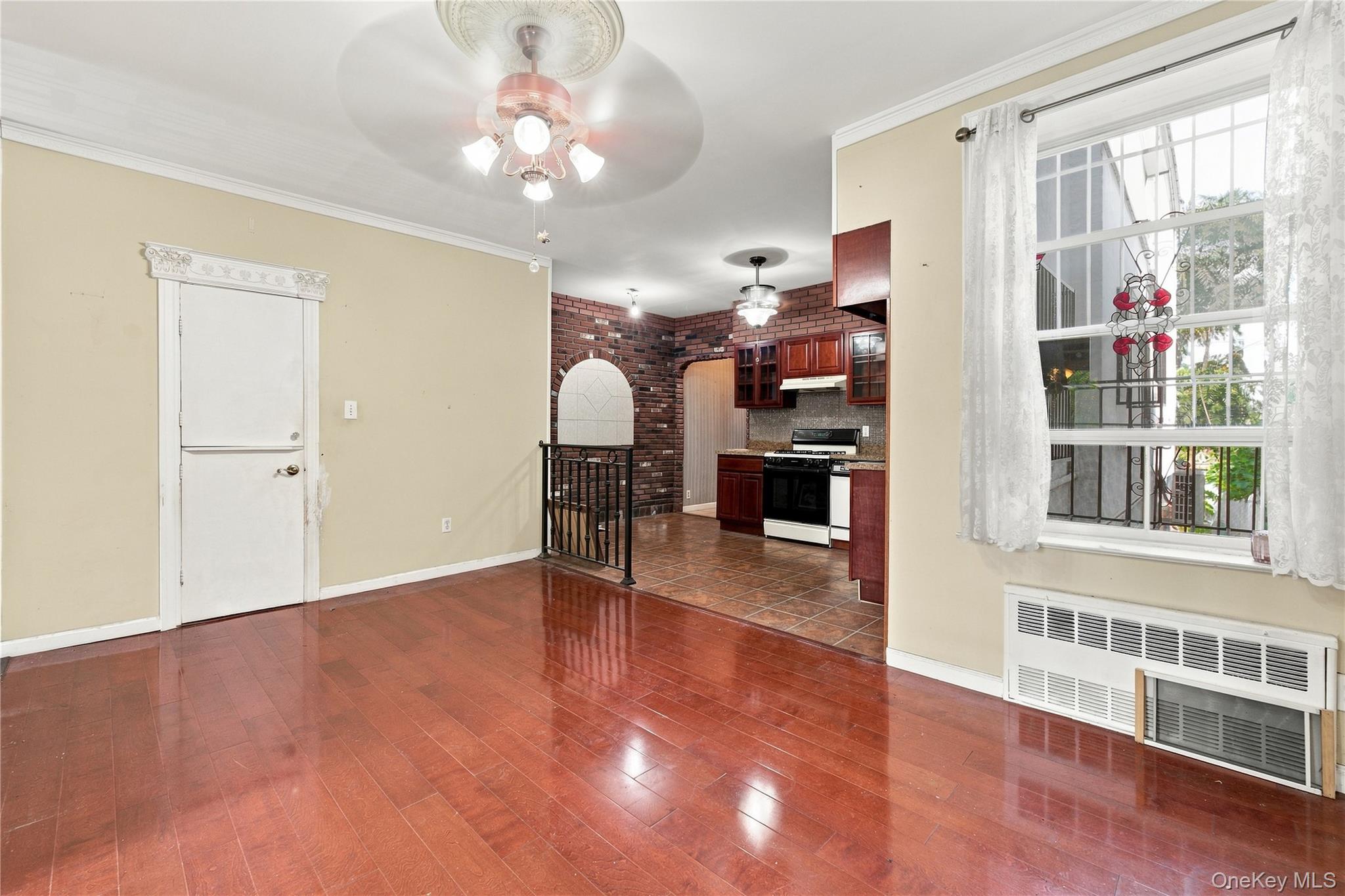 1659 W 3rd Street Property Photo 18