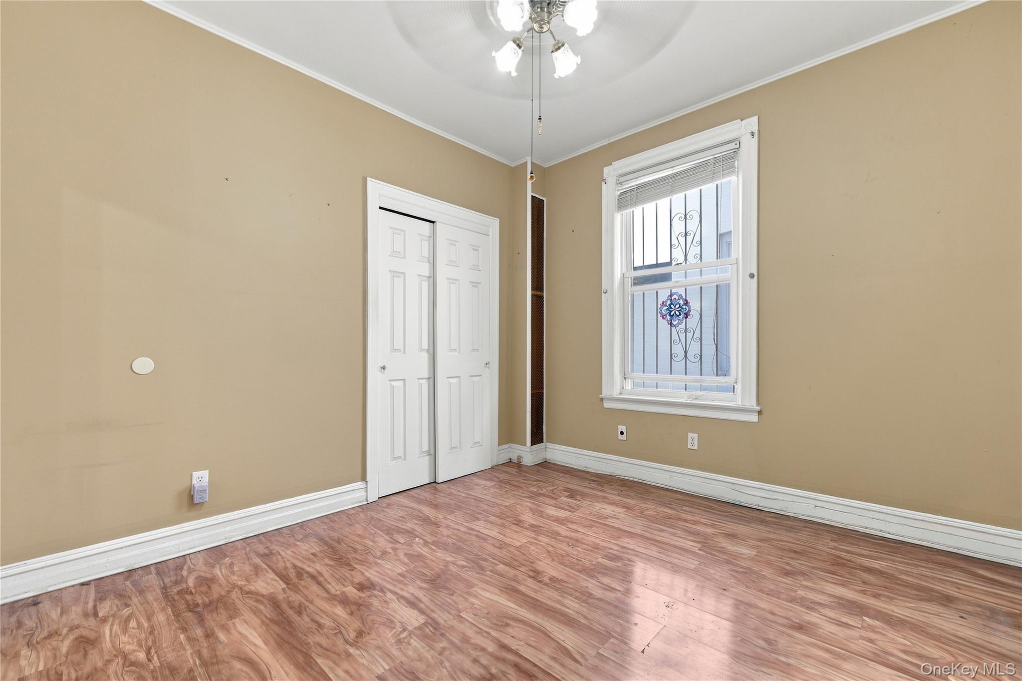 1659 W 3rd Street Property Photo 23