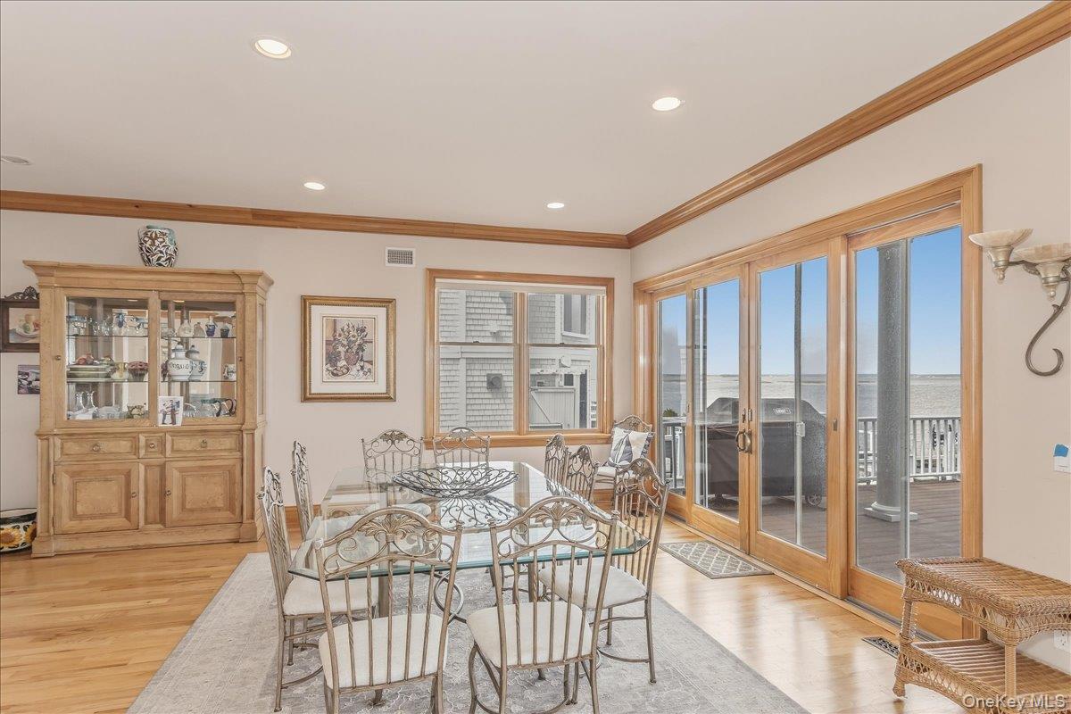 672 Dune Road Property Photo 10