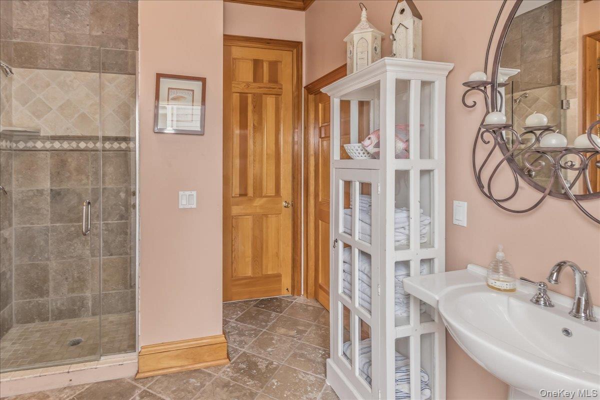 672 Dune Road Property Photo 20