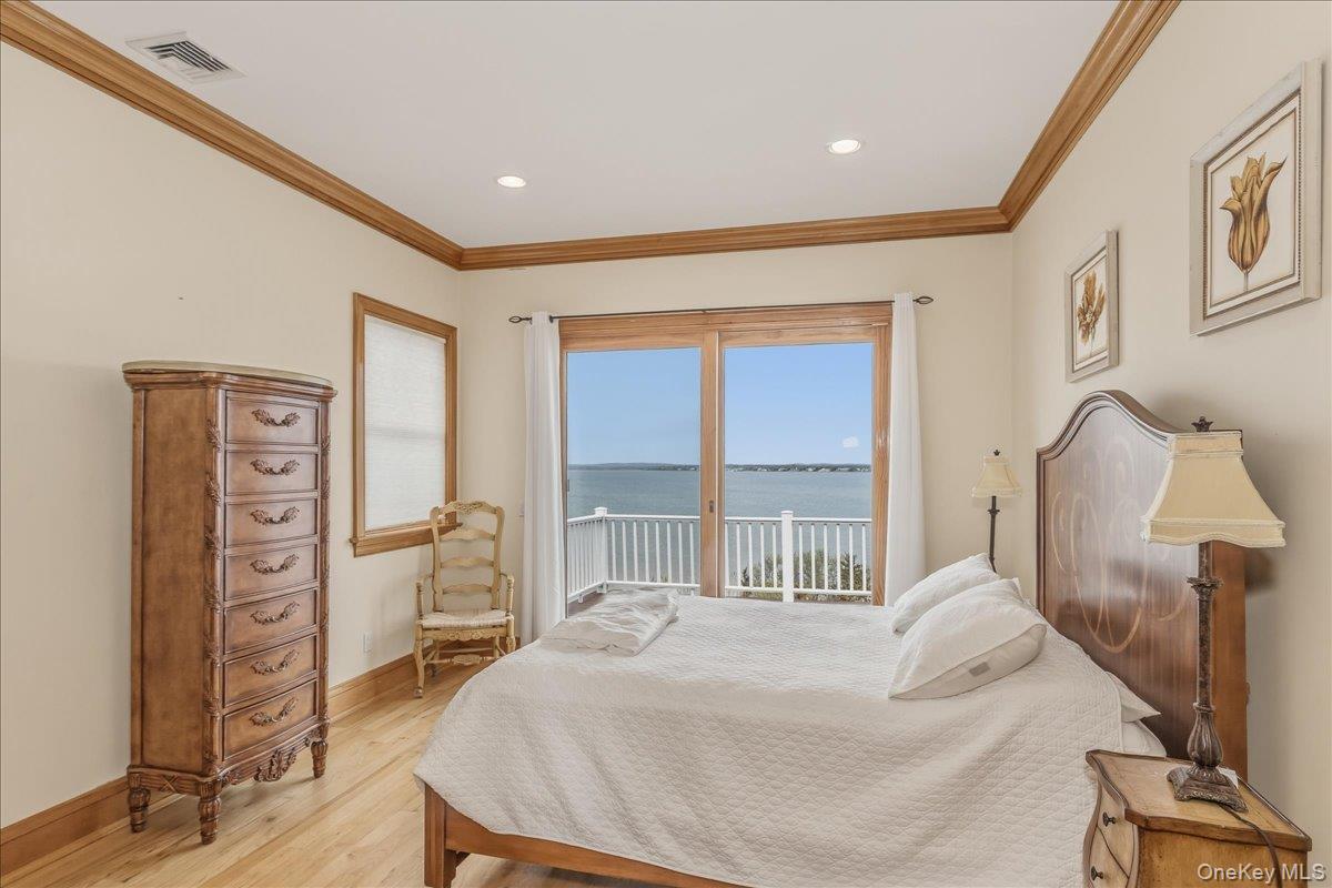 672 Dune Road Property Photo 29