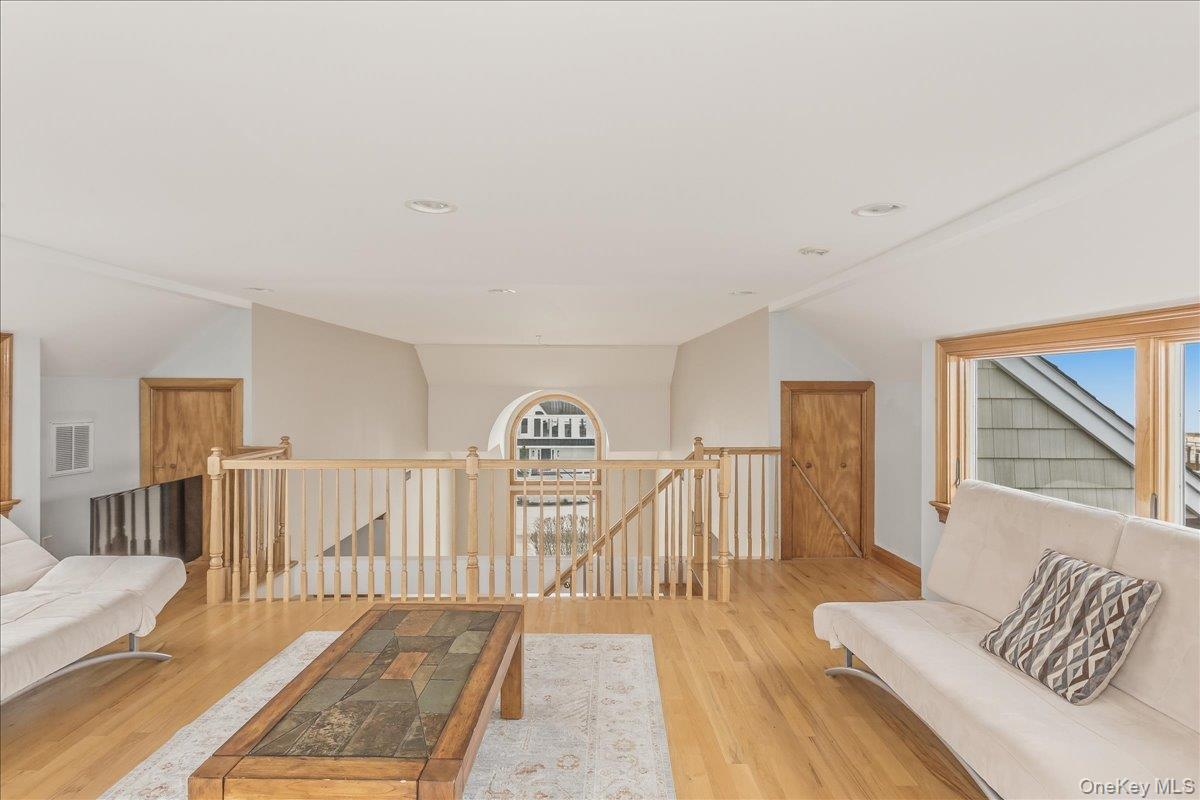 672 Dune Road Property Photo 34