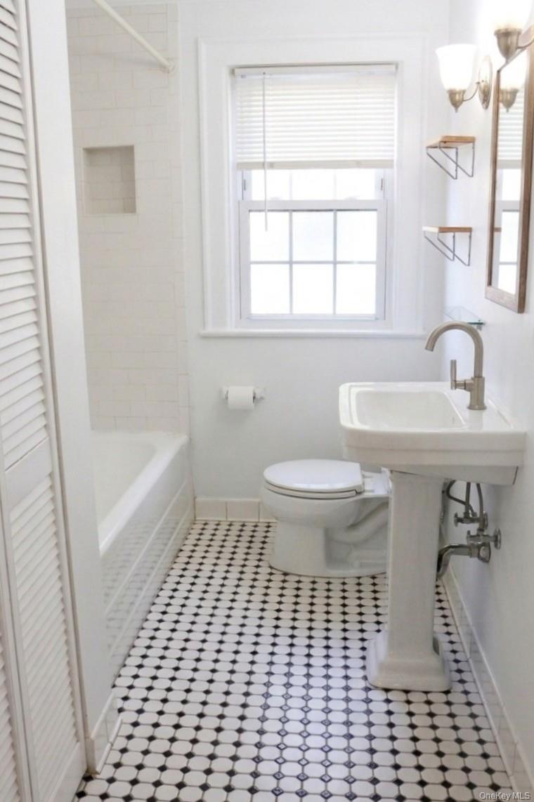 8 Washington Place Property Photo 7