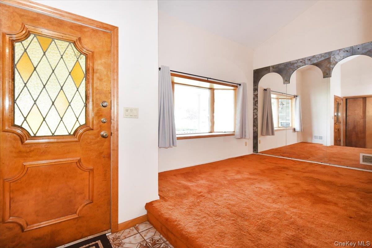 204 Franklin Street Property Photo 7