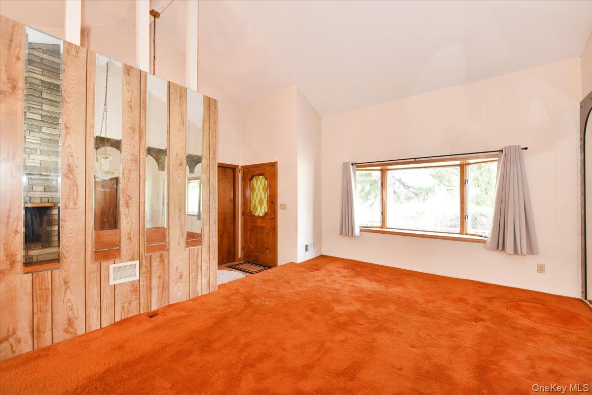 204 Franklin Street Property Photo 12