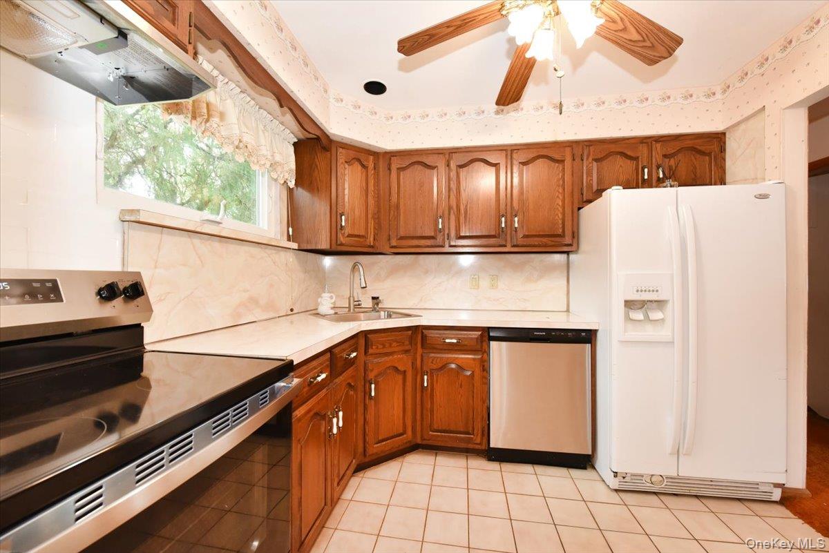 204 Franklin Street Property Photo 17
